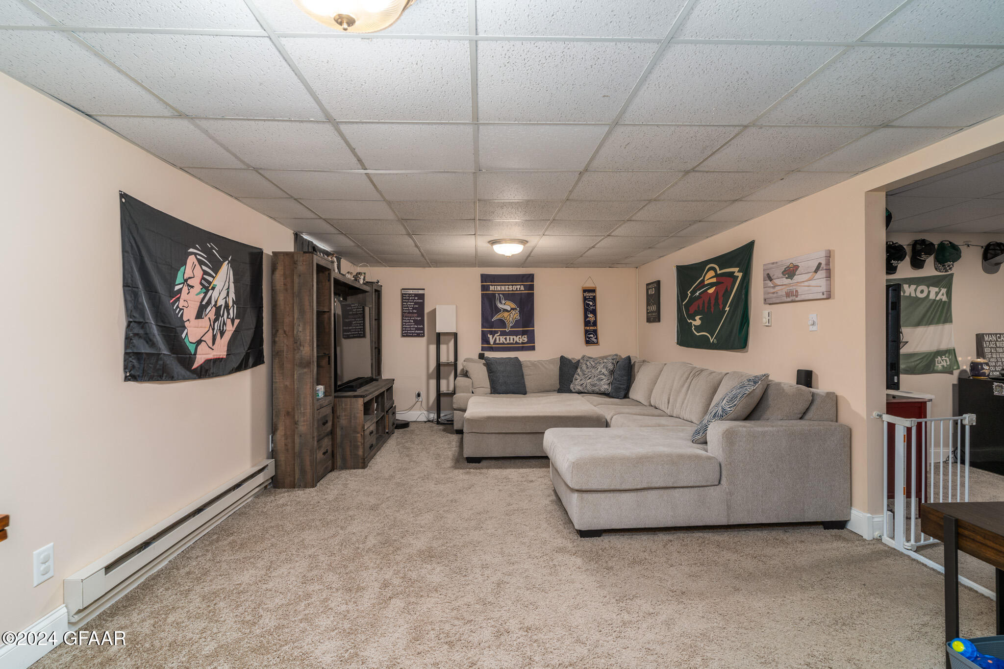 4004 WALNUT Street