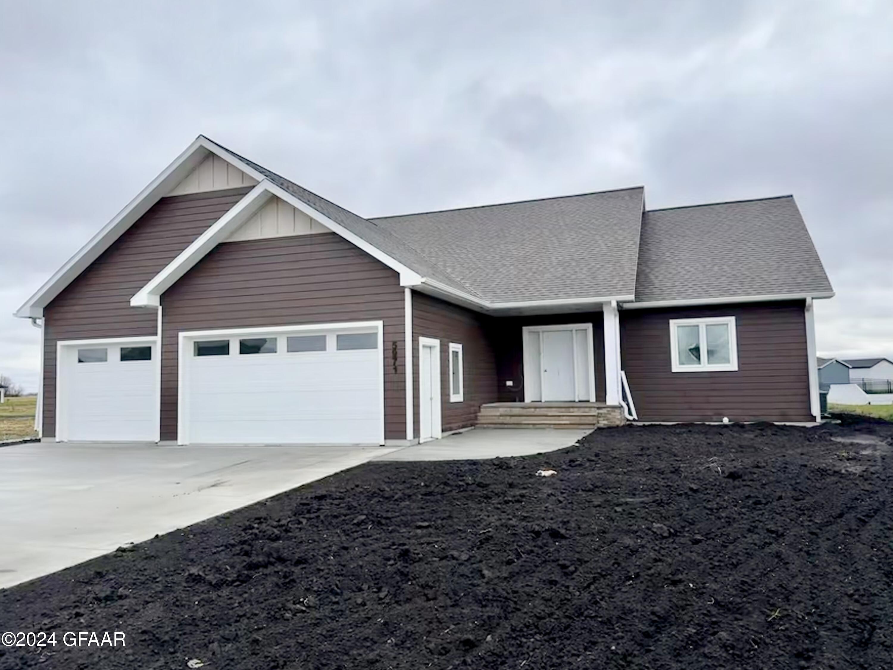 5971 SYLVIA Circle