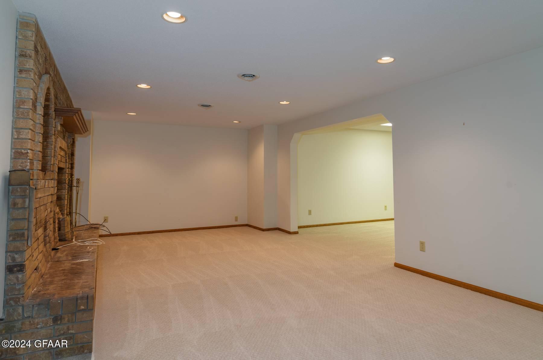 3875 BELMONT Road