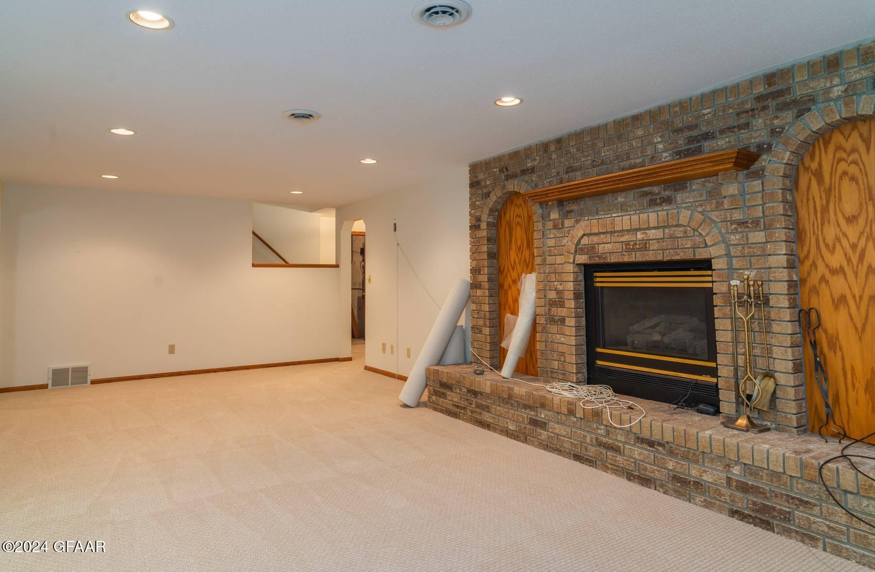 3875 BELMONT Road