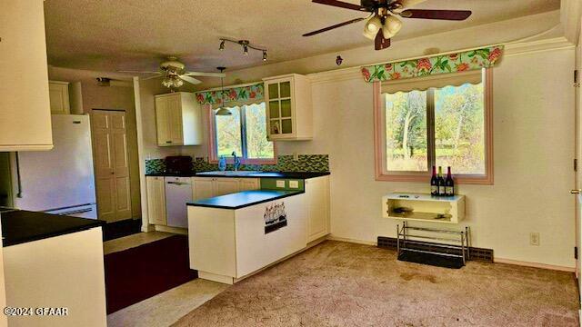 212 GOLF Avenue E, McVille