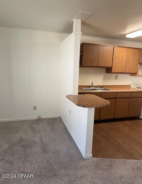 212 GOLF Avenue E, McVille