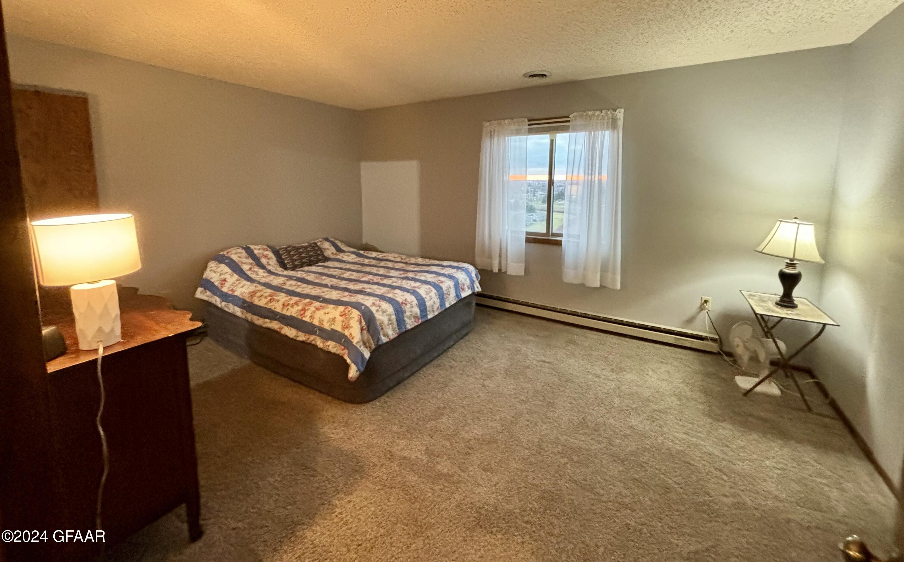 2200 29TH Street S, 82N