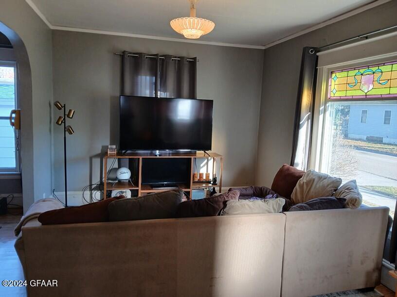 311 11TH Street N
