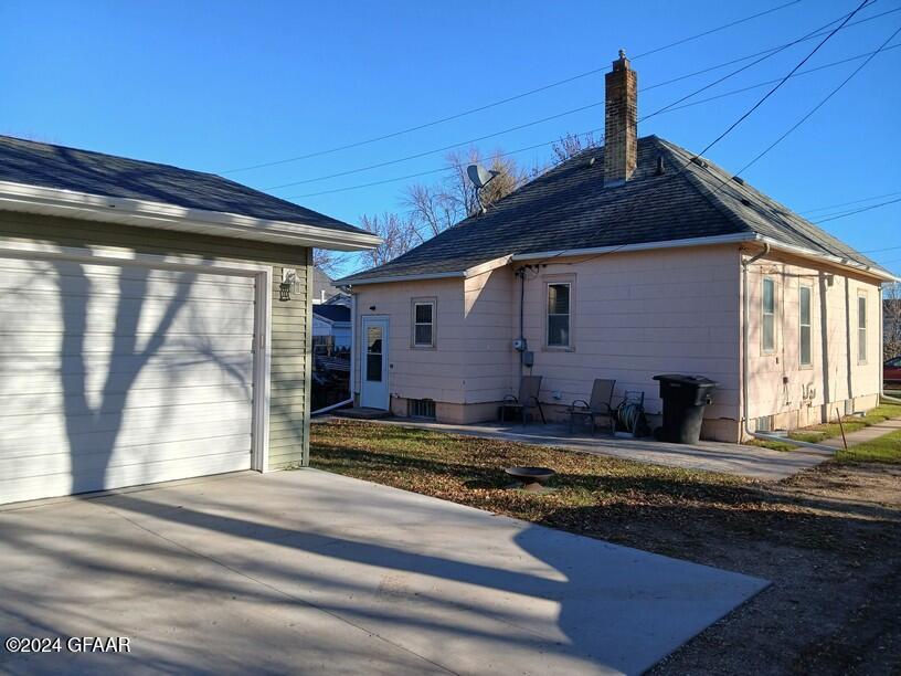 311 11TH Street N