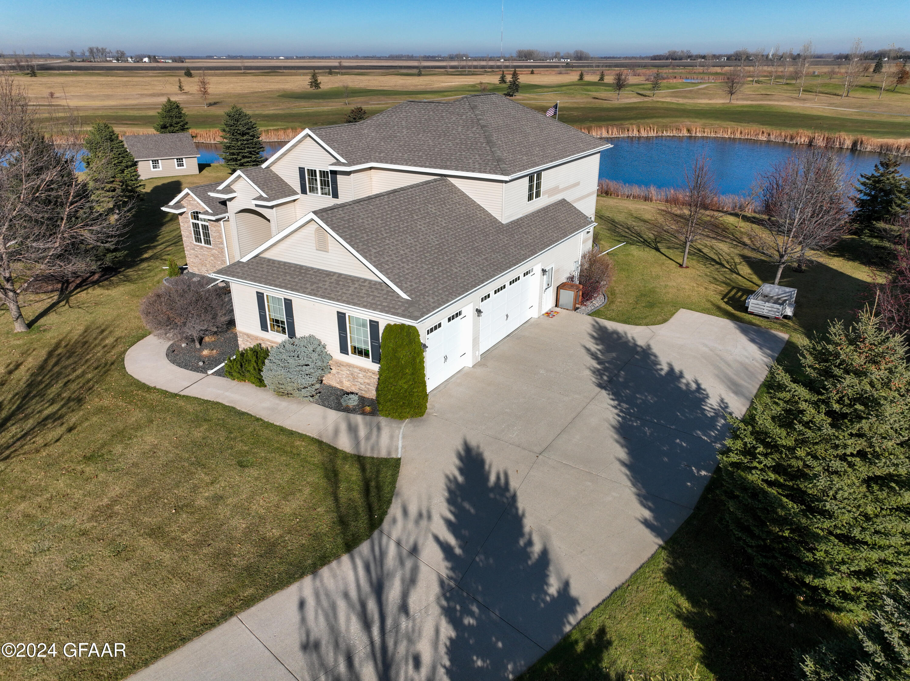 2426 PEBBLE BEACH Road NW