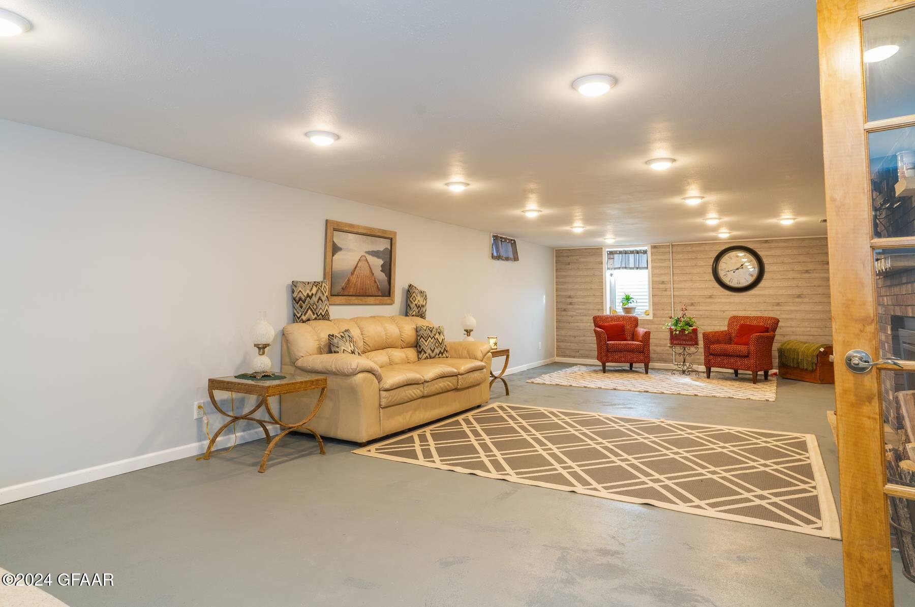 45520 210TH Street NW