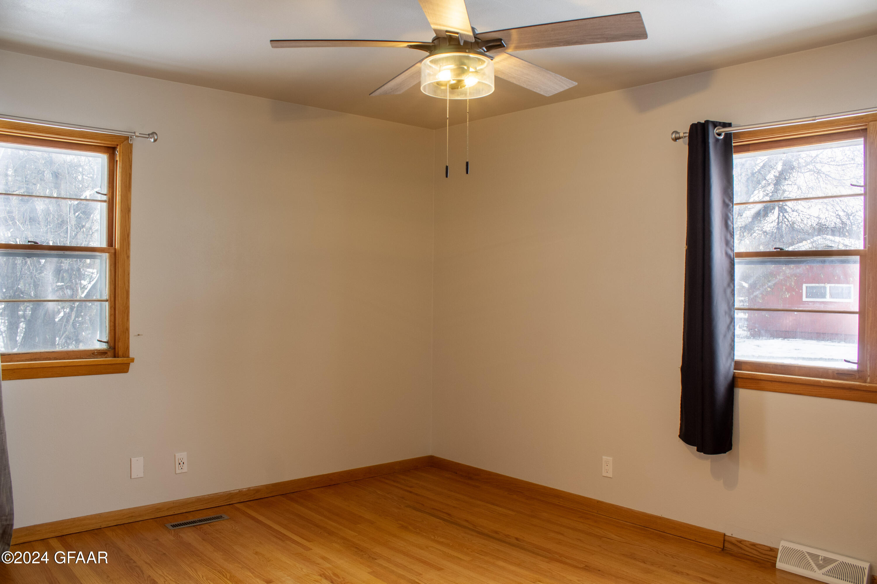 313 SHADY LOOP