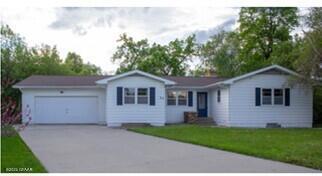 313 SHADY LOOP