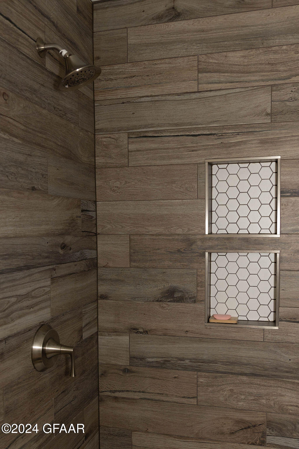 5972 PRAIRIEWOOD Drive W