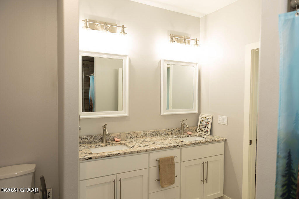 5972 PRAIRIEWOOD Drive W