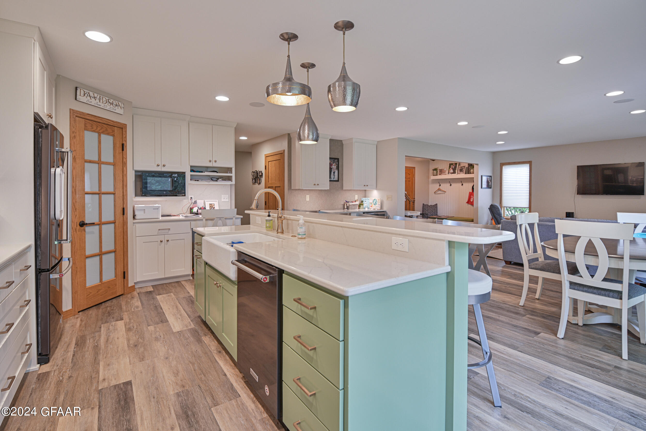 4520 HOMESTEAD Circle