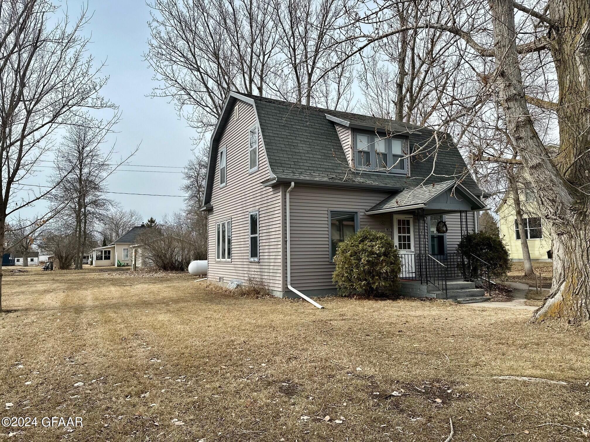 230 STATE Street NE, McIntosh