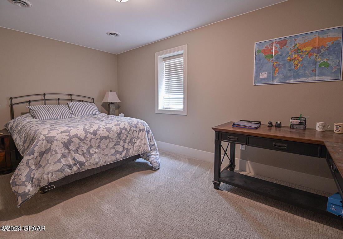 6005 PRAIRIEWOOD Drive