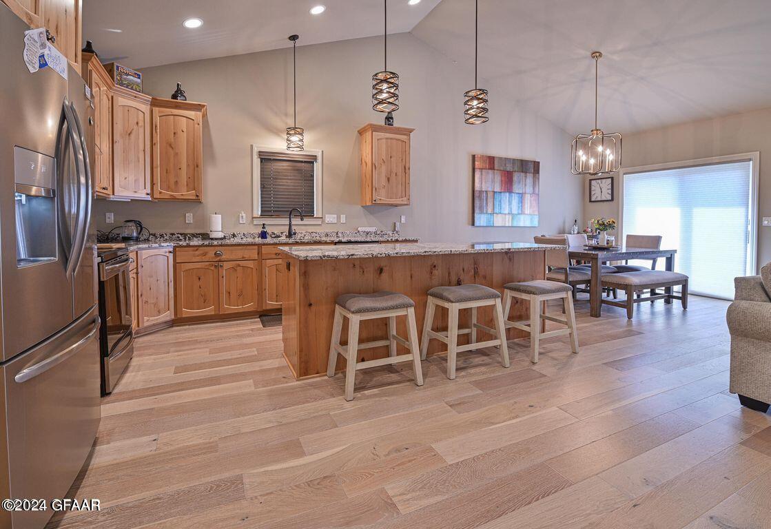 6005 PRAIRIEWOOD Drive
