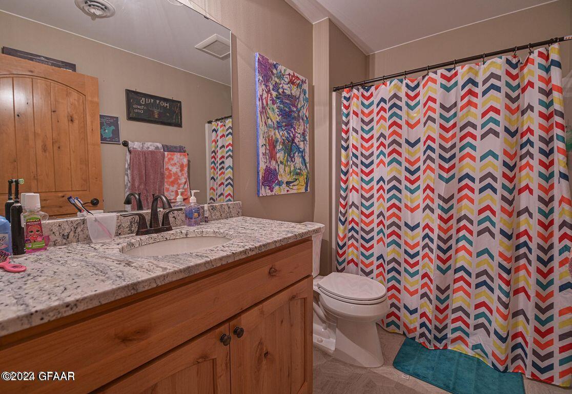 6005 PRAIRIEWOOD Drive