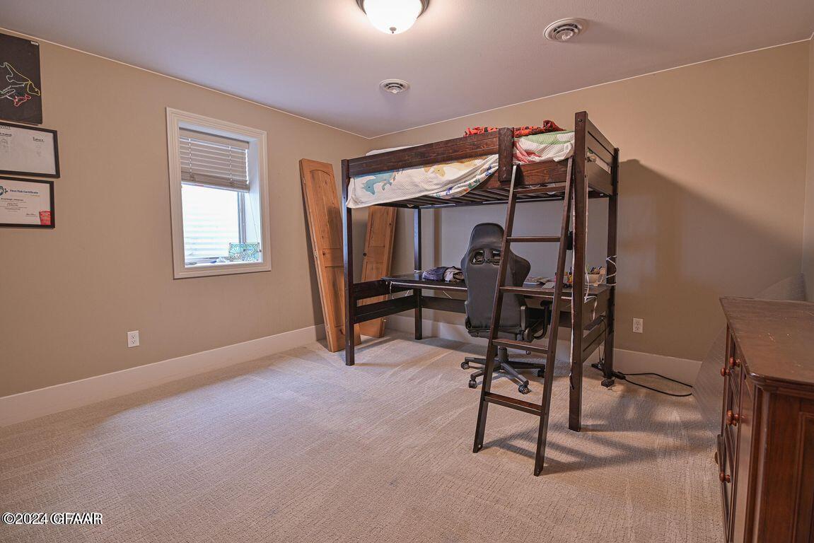 6005 PRAIRIEWOOD Drive