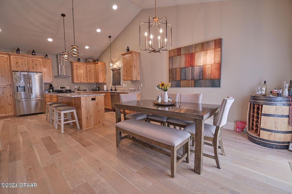 6005 PRAIRIEWOOD Drive