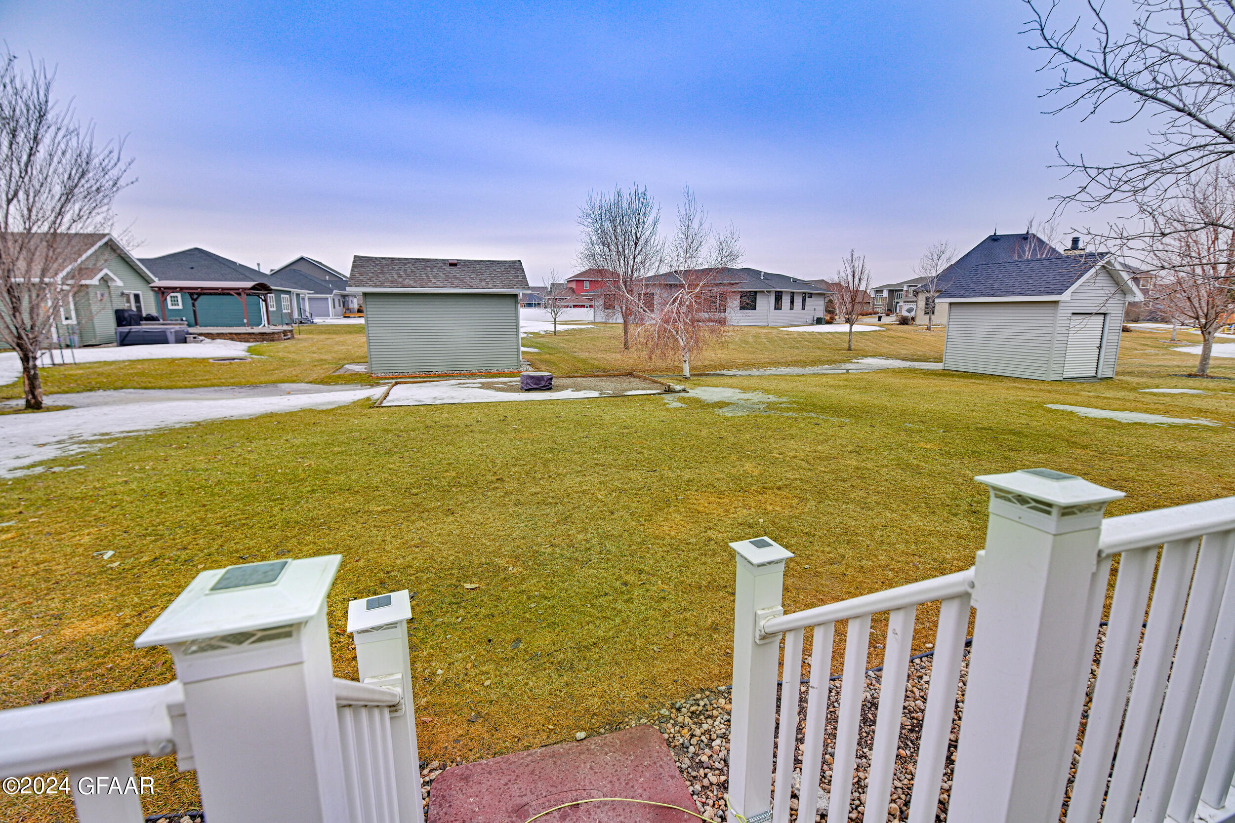 1490 ROBERT Circle