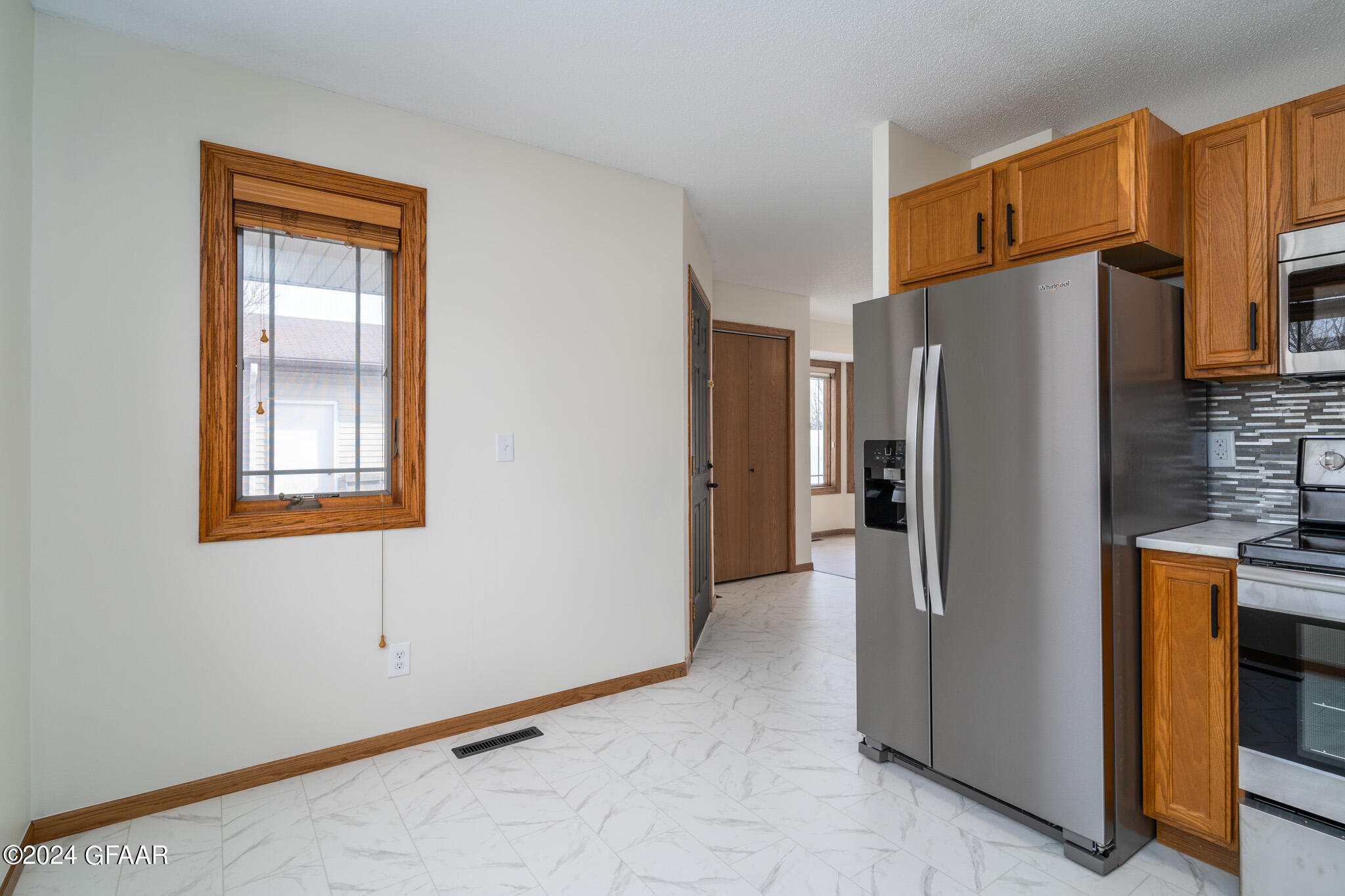 5077 WEST ELM Court