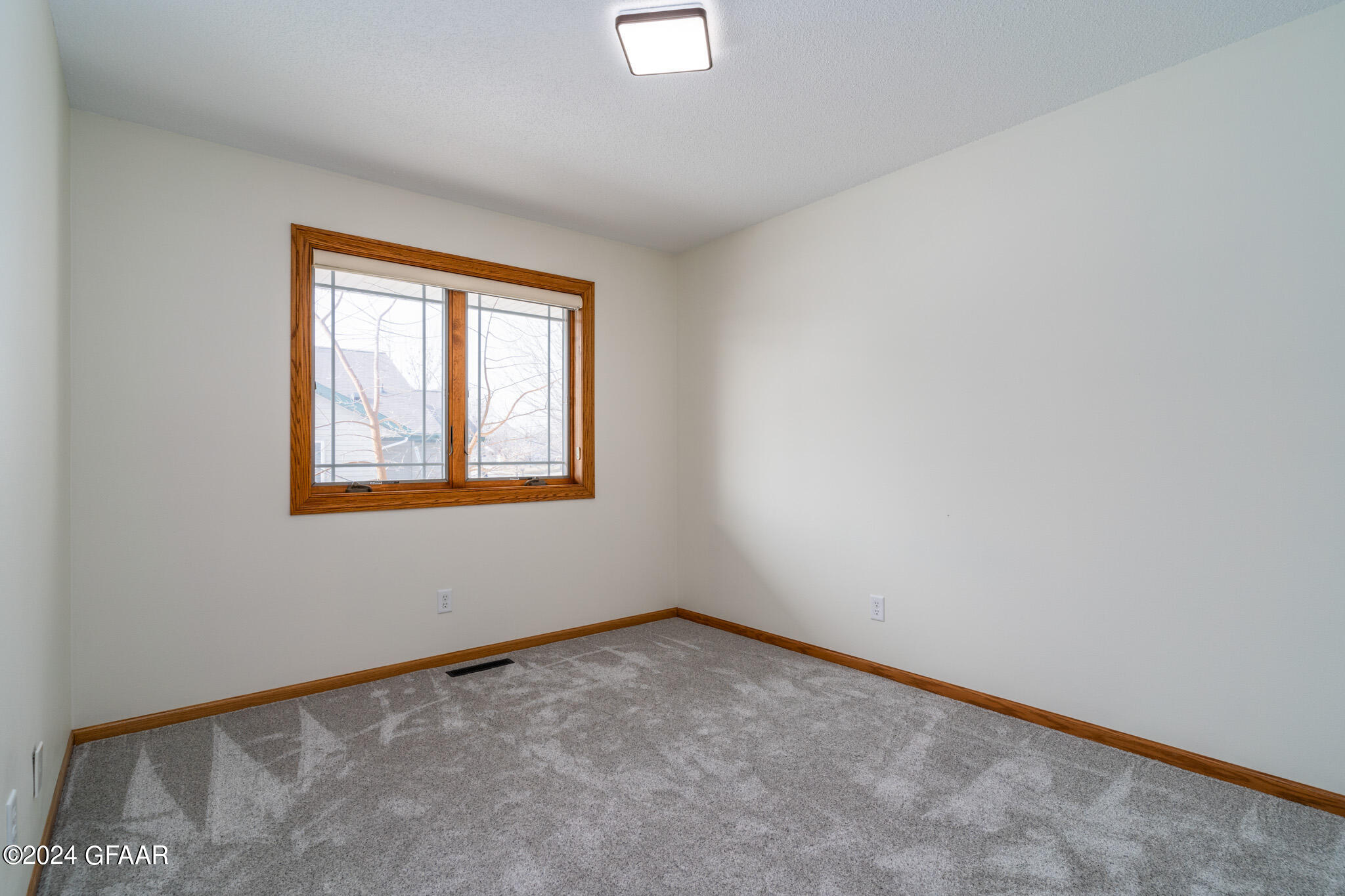 5077 WEST ELM Court