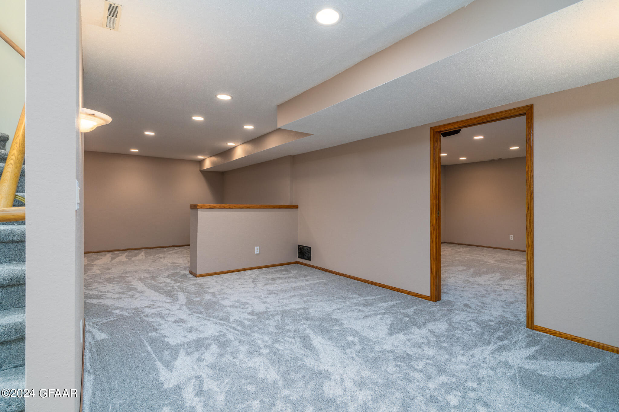 5077 WEST ELM Court