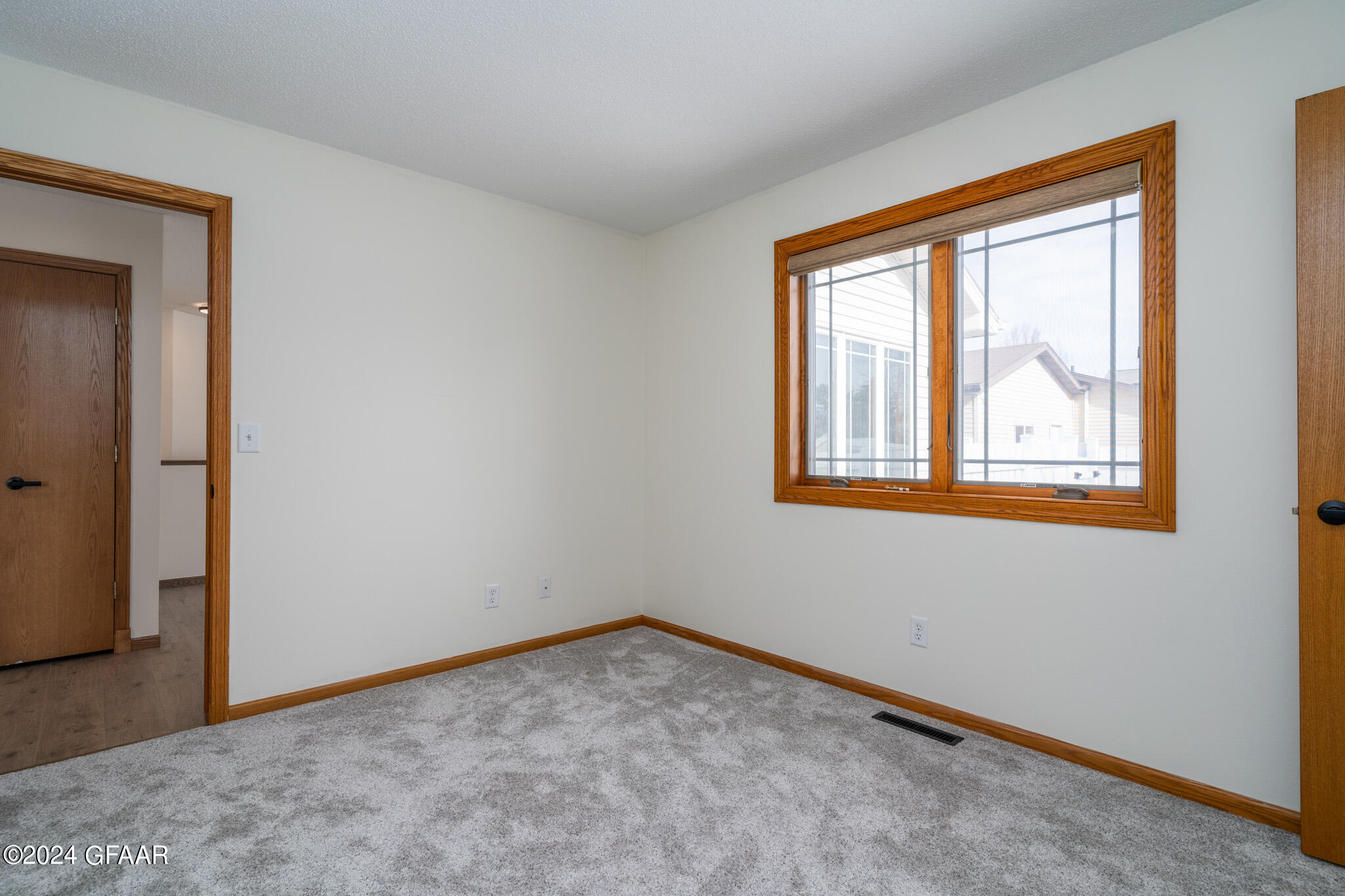 5077 WEST ELM Court