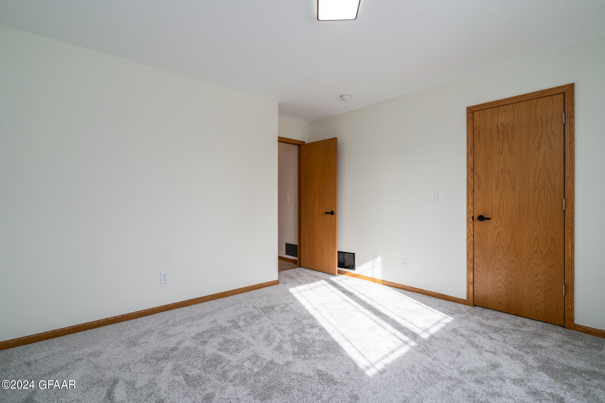 5077 WEST ELM Court