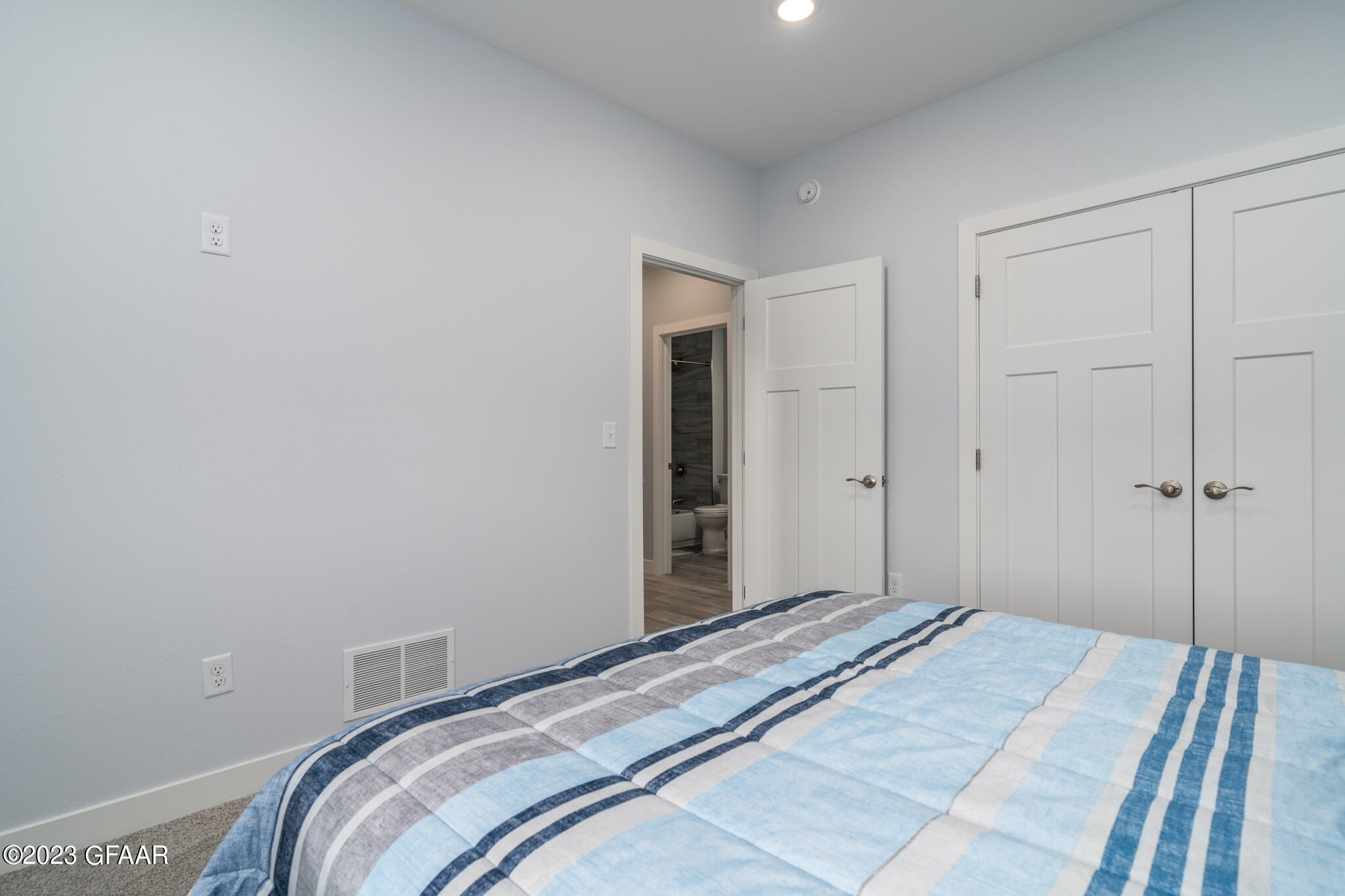 3676 DONNA Drive
