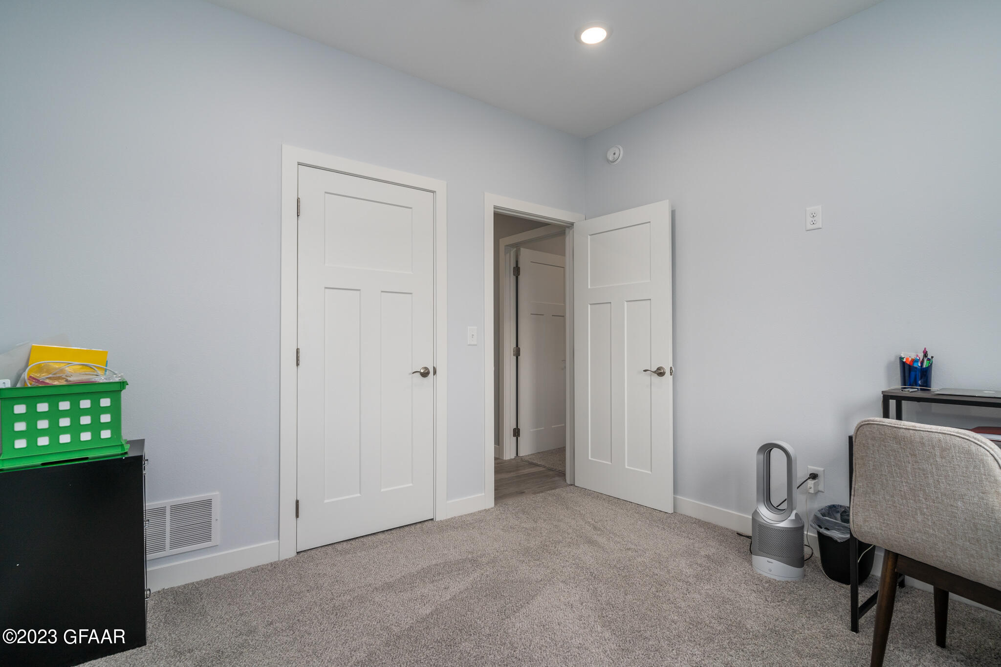3676 DONNA Drive