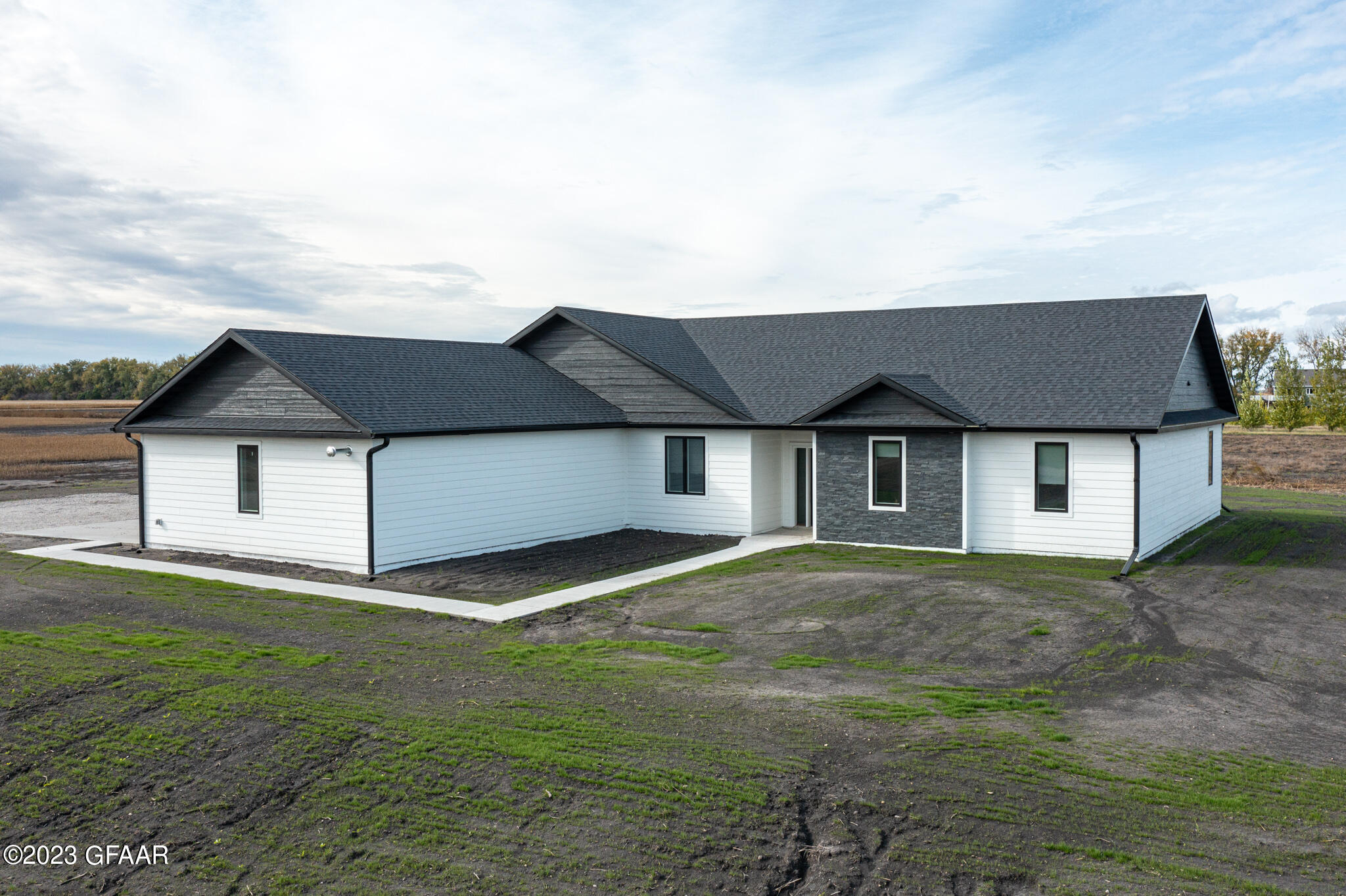 3676 DONNA Drive
