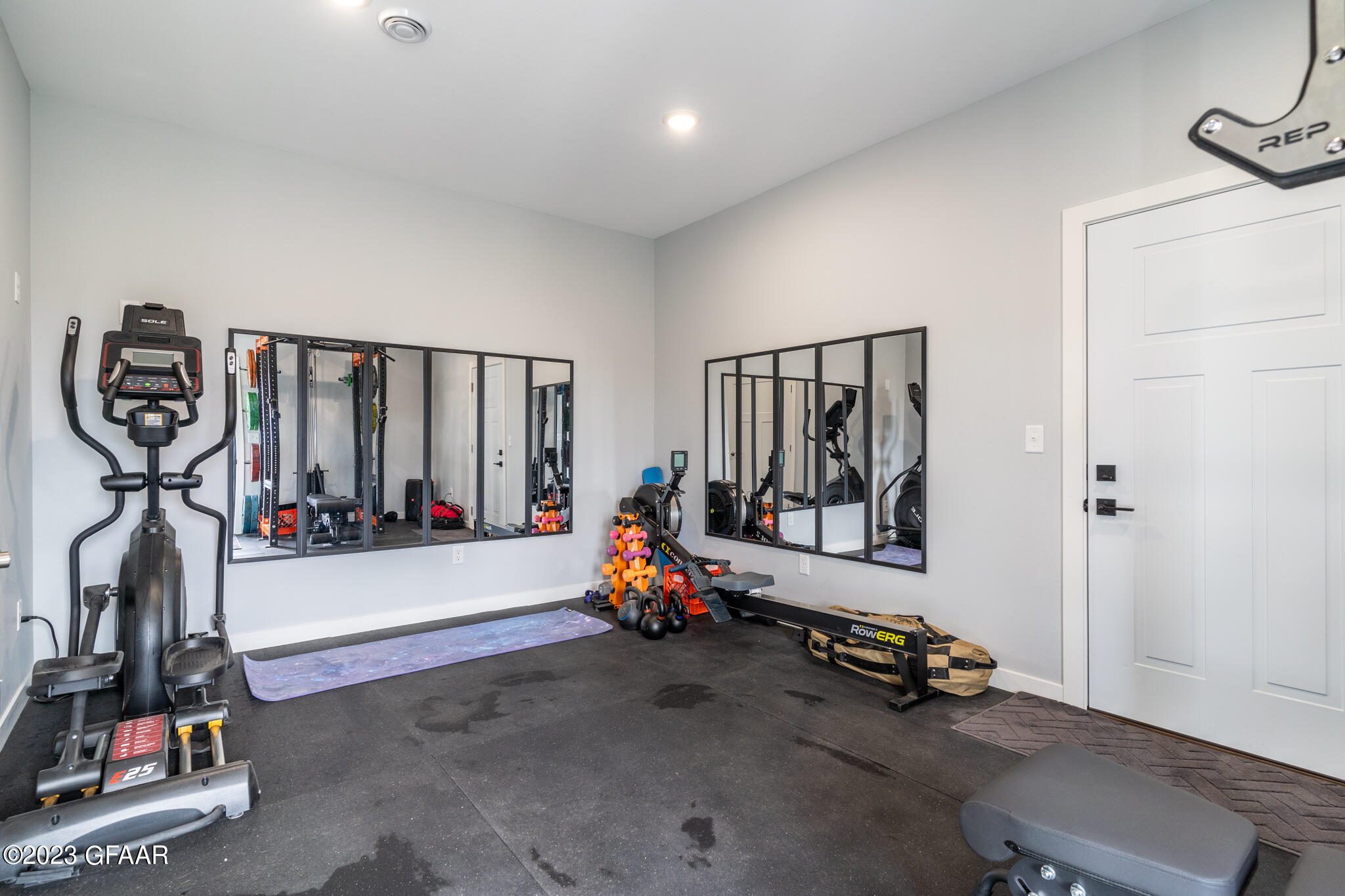 3676 DONNA Drive