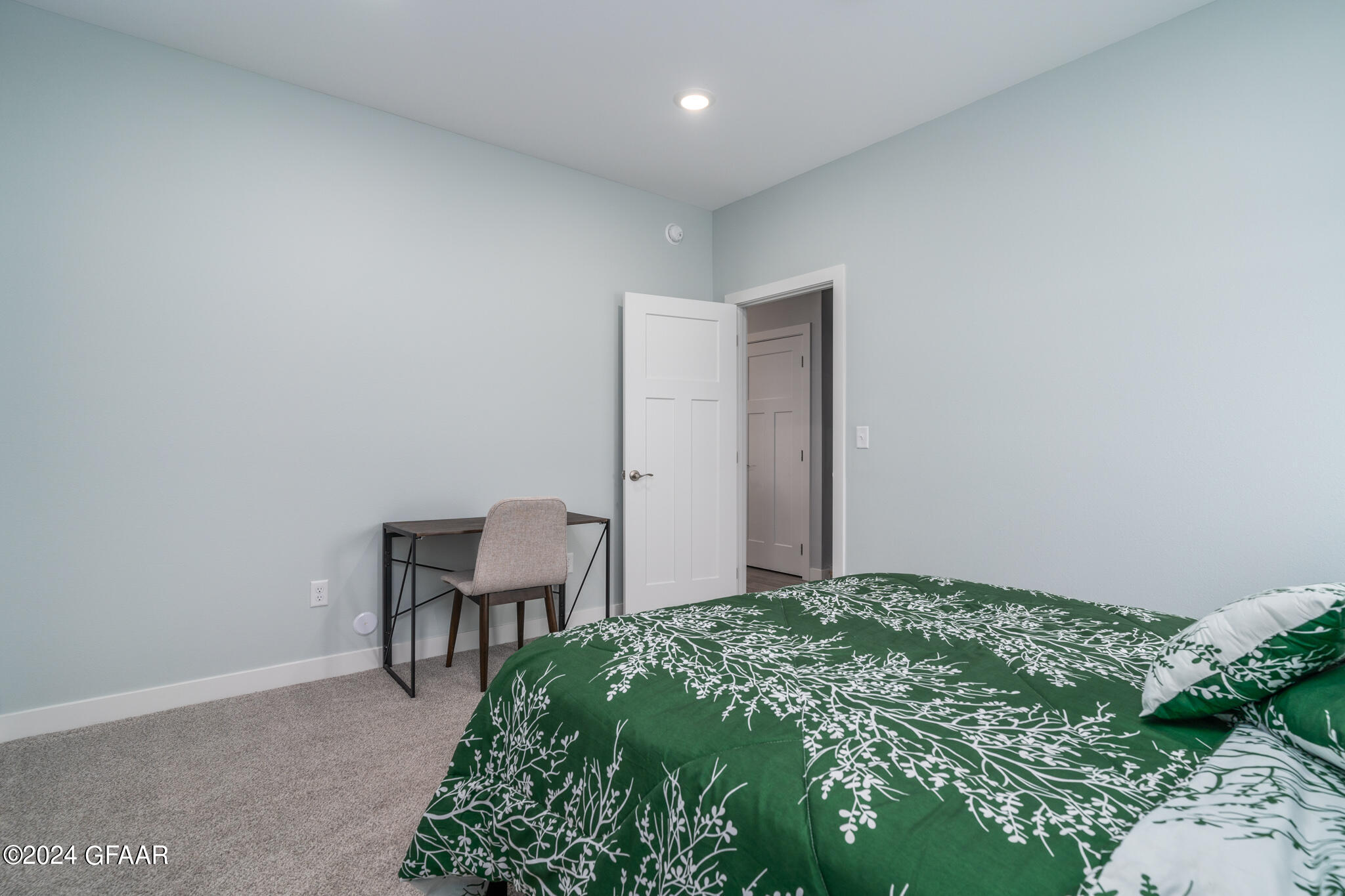 3676 DONNA Drive