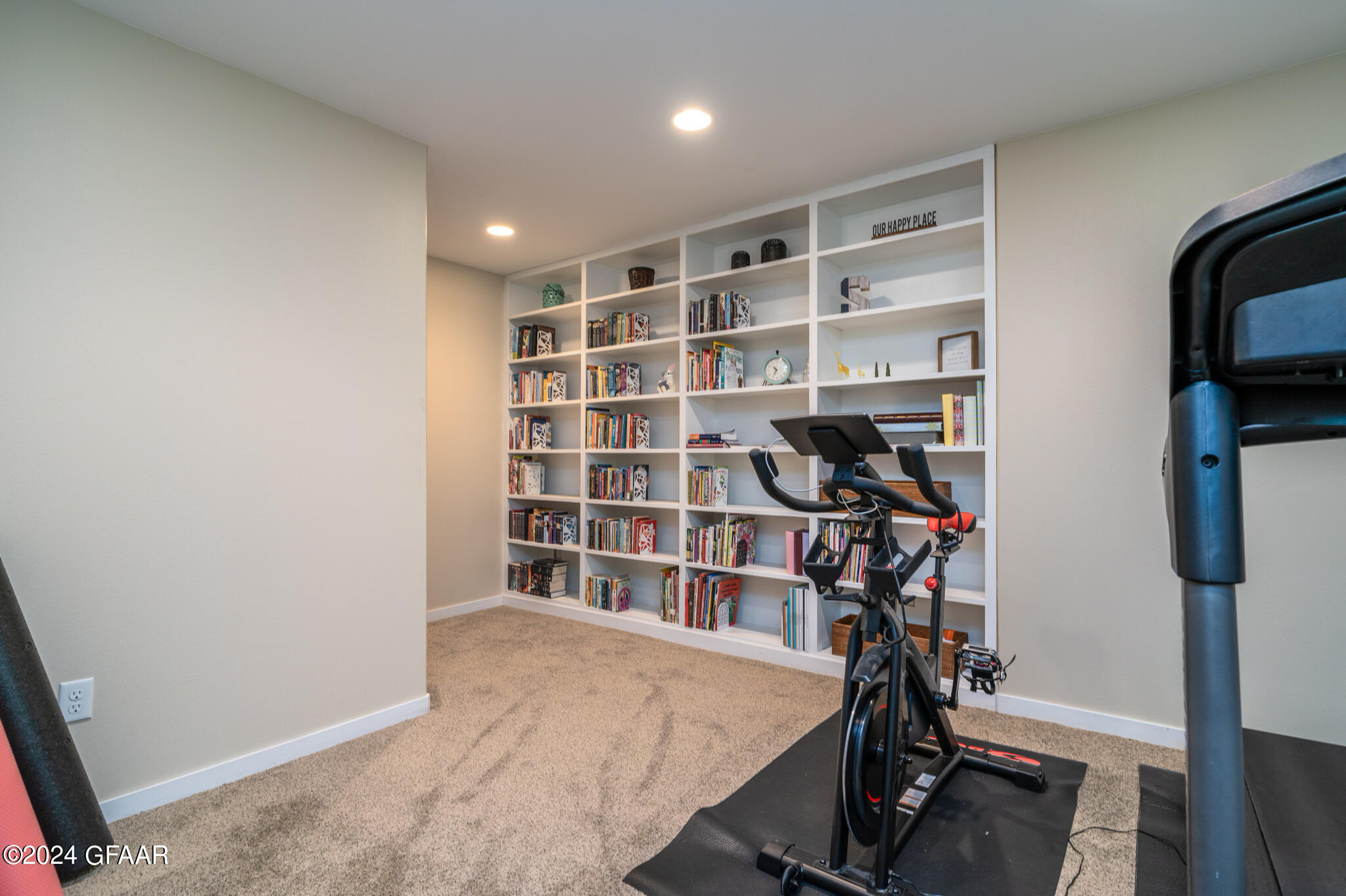 5440 MAC Drive
