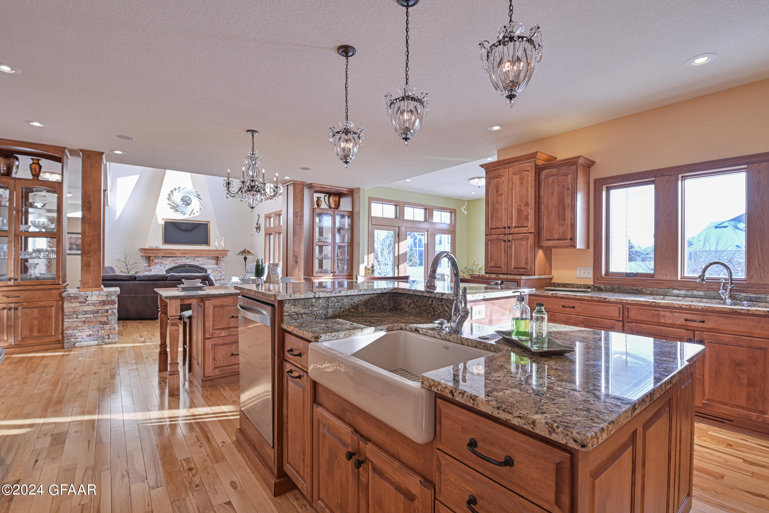 668 VINEYARD Drive