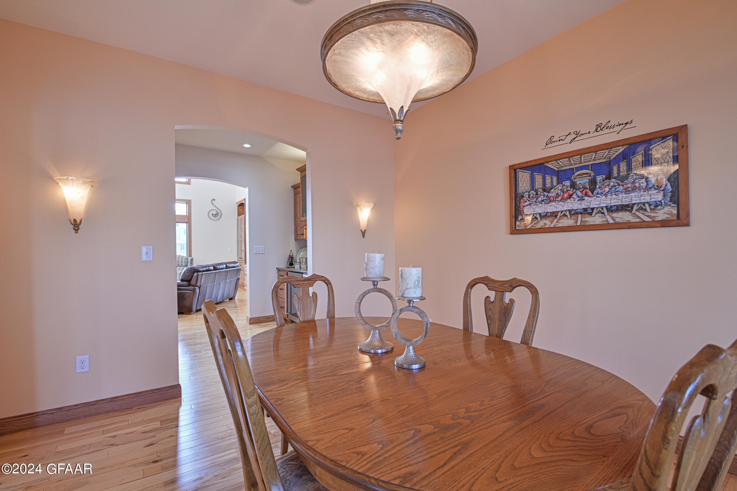 668 VINEYARD Drive