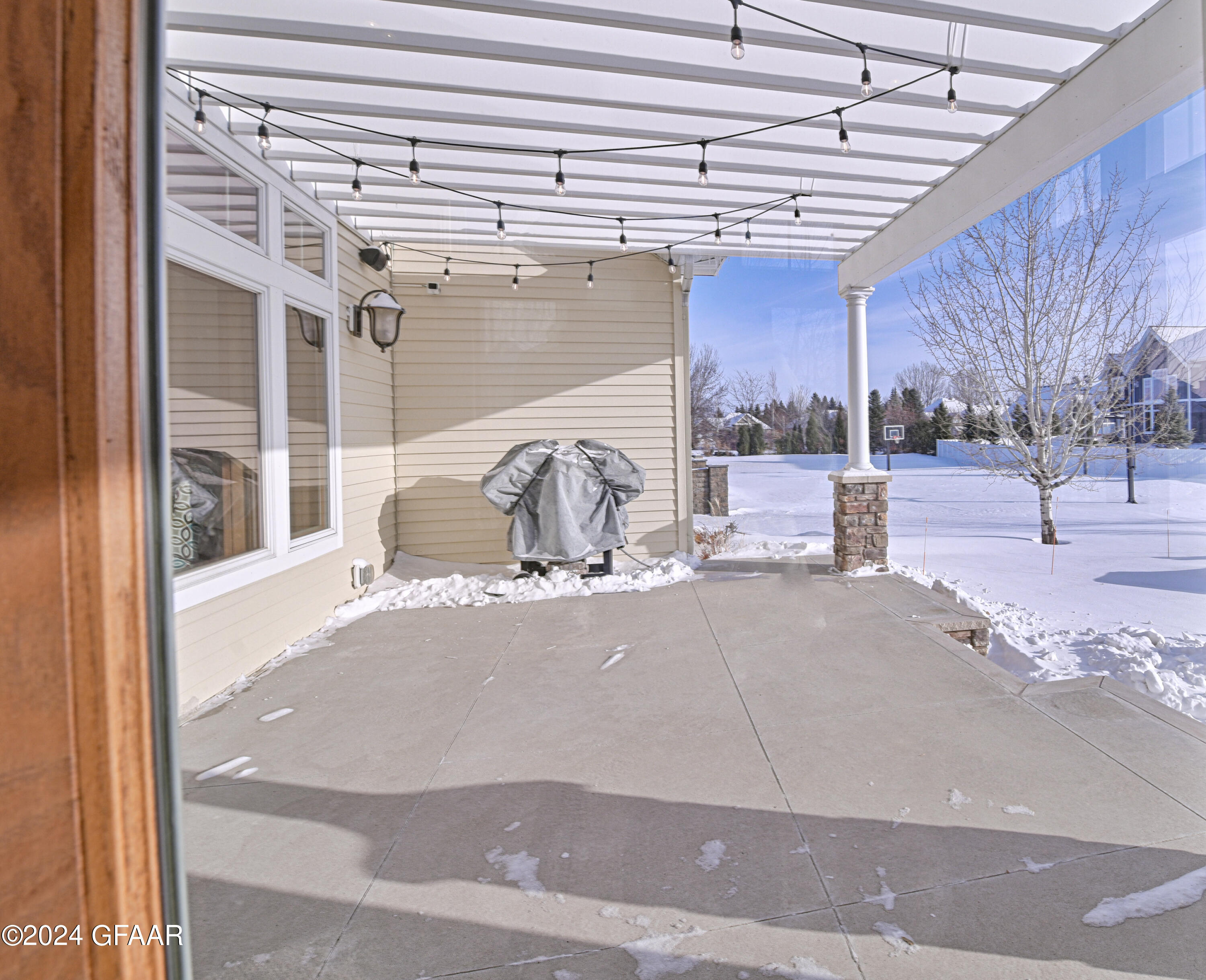 668 VINEYARD Drive
