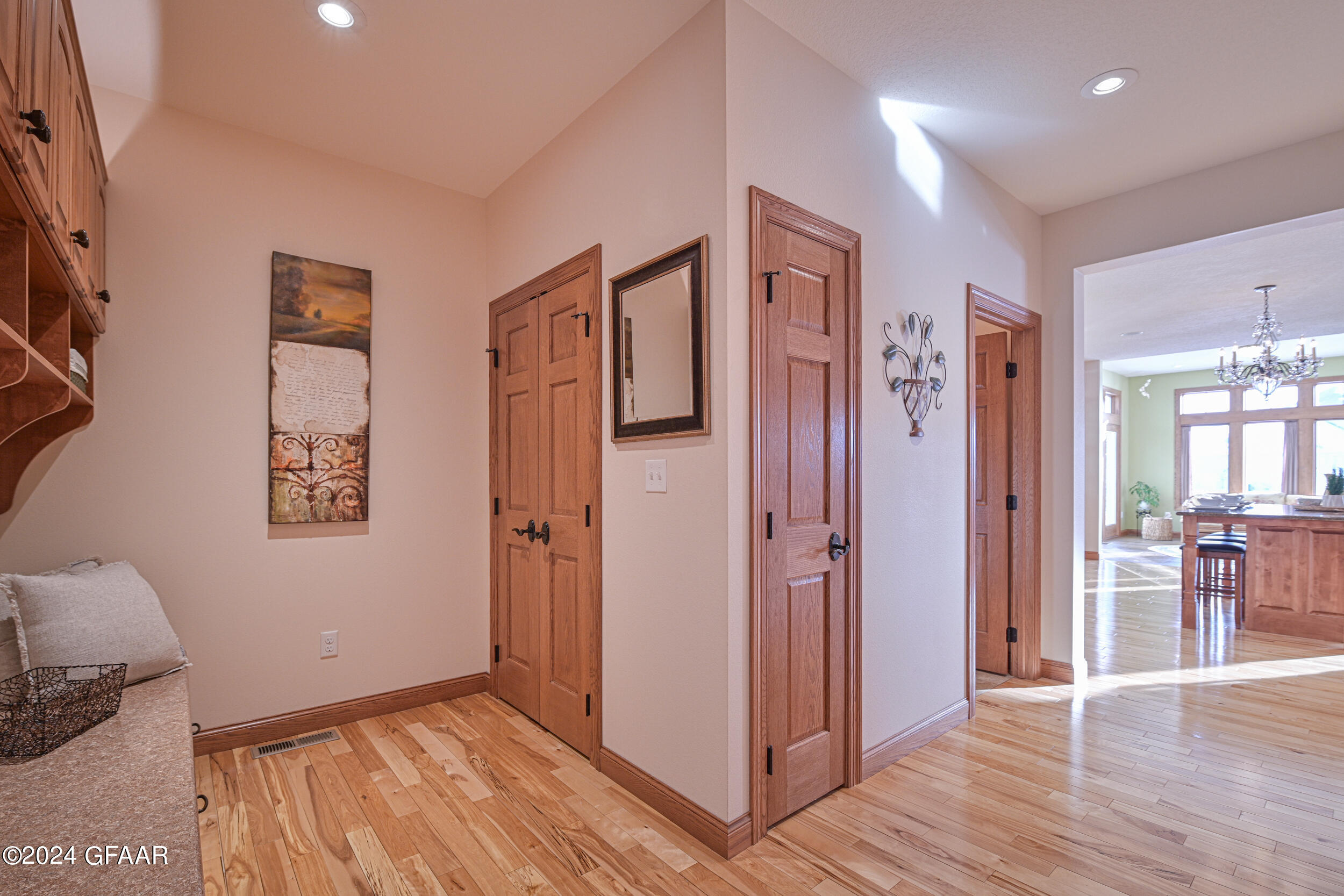 668 VINEYARD Drive