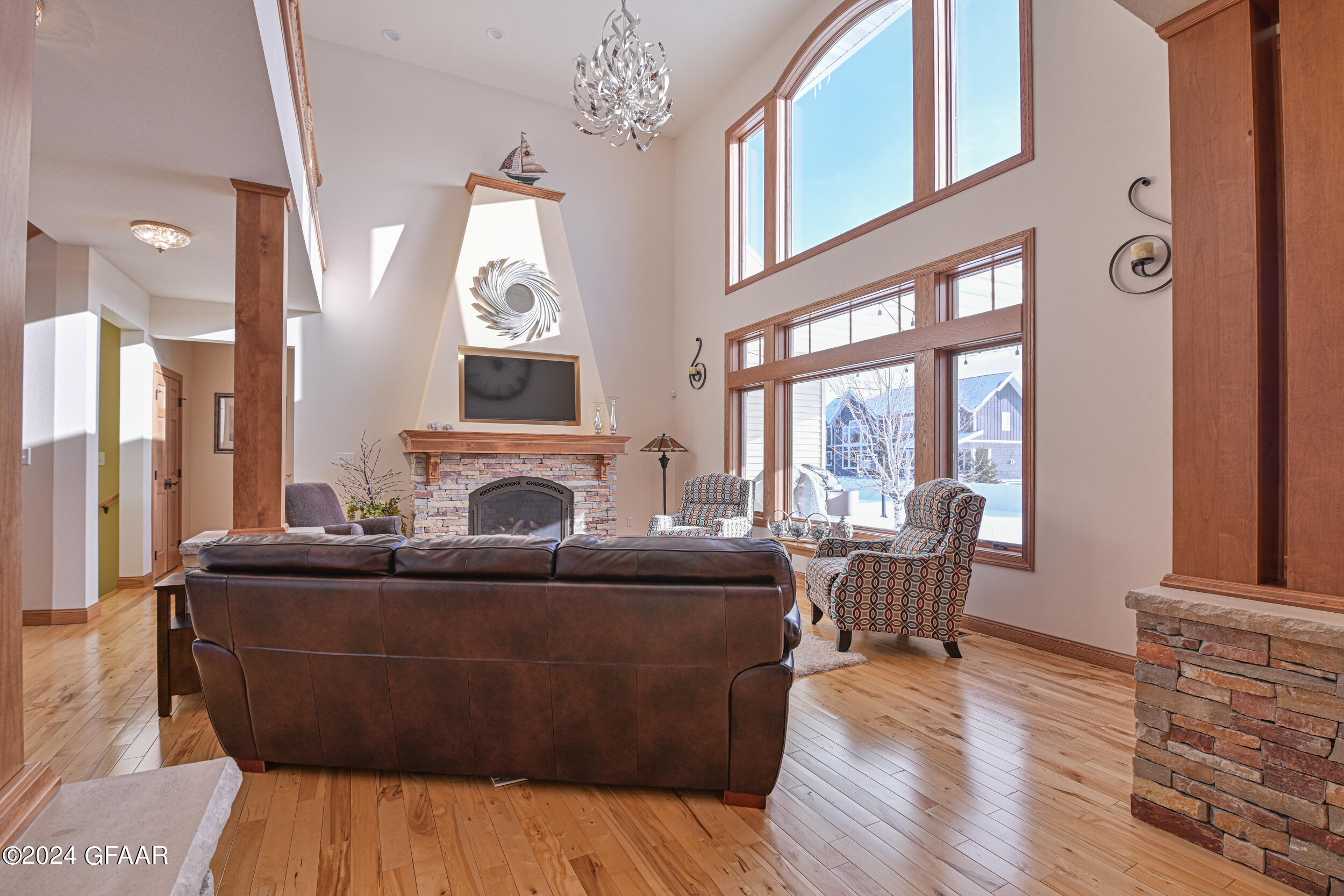 668 VINEYARD Drive
