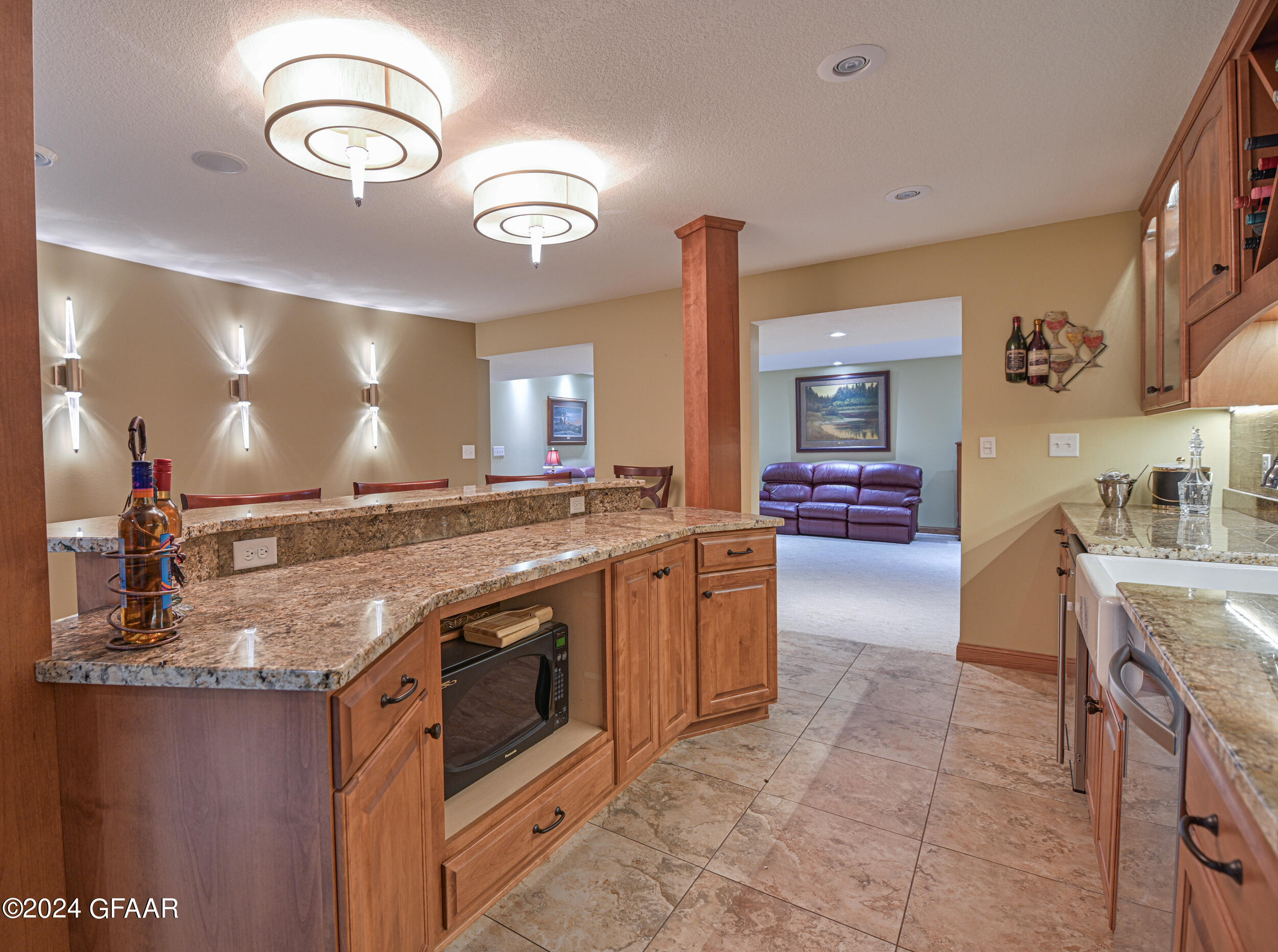 668 VINEYARD Drive