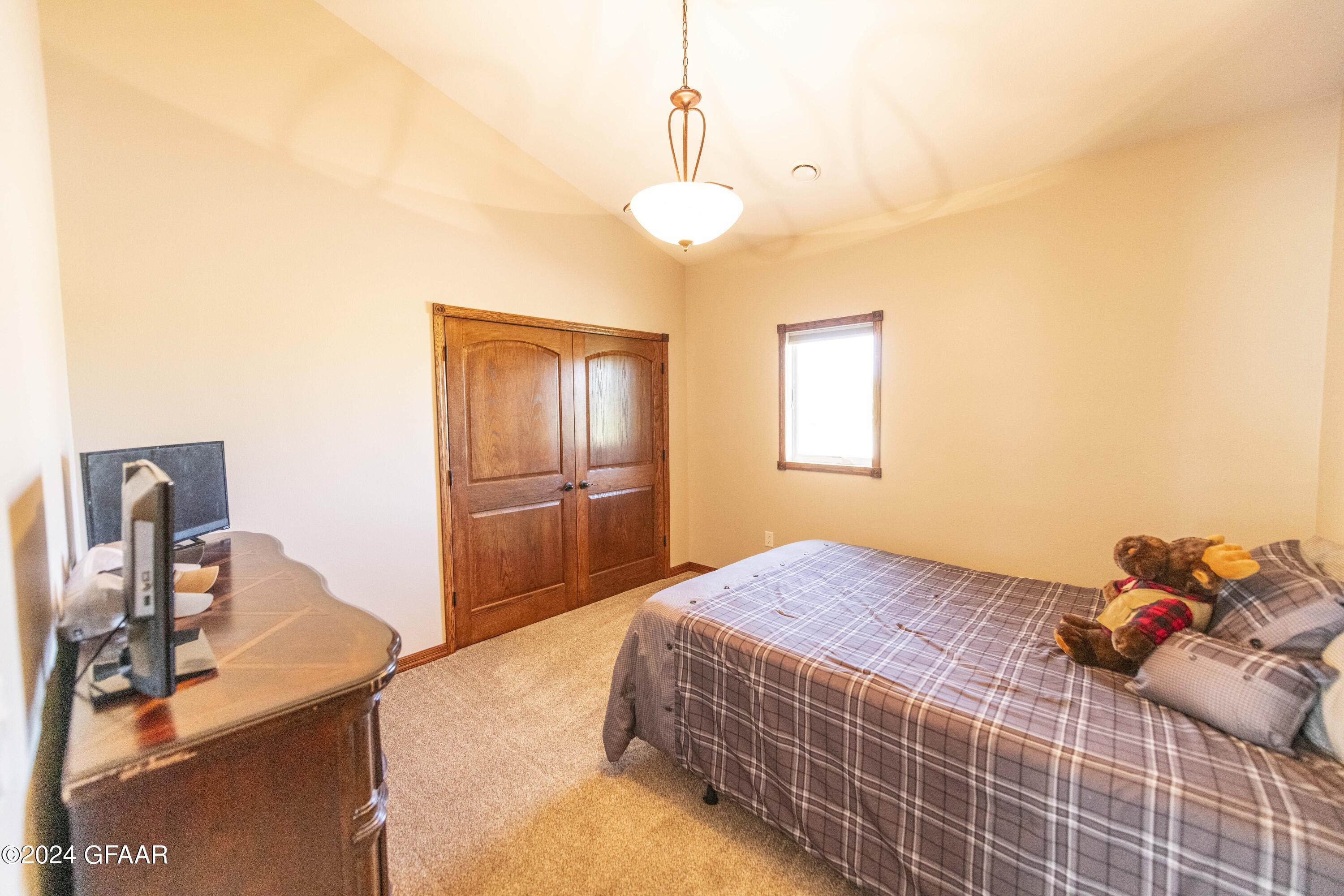 1091 MORNING DOVE Drive NE