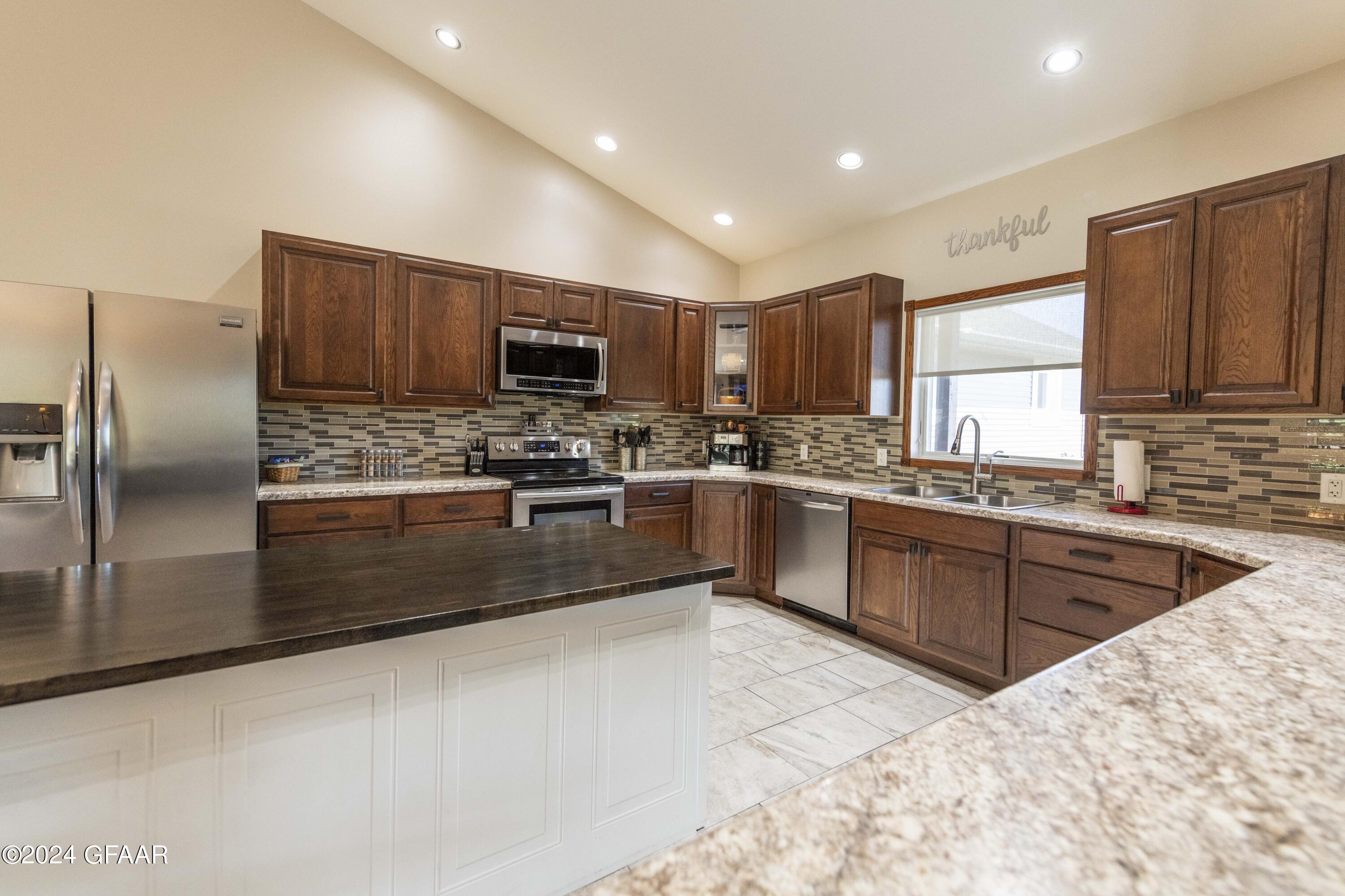 1091 MORNING DOVE Drive NE