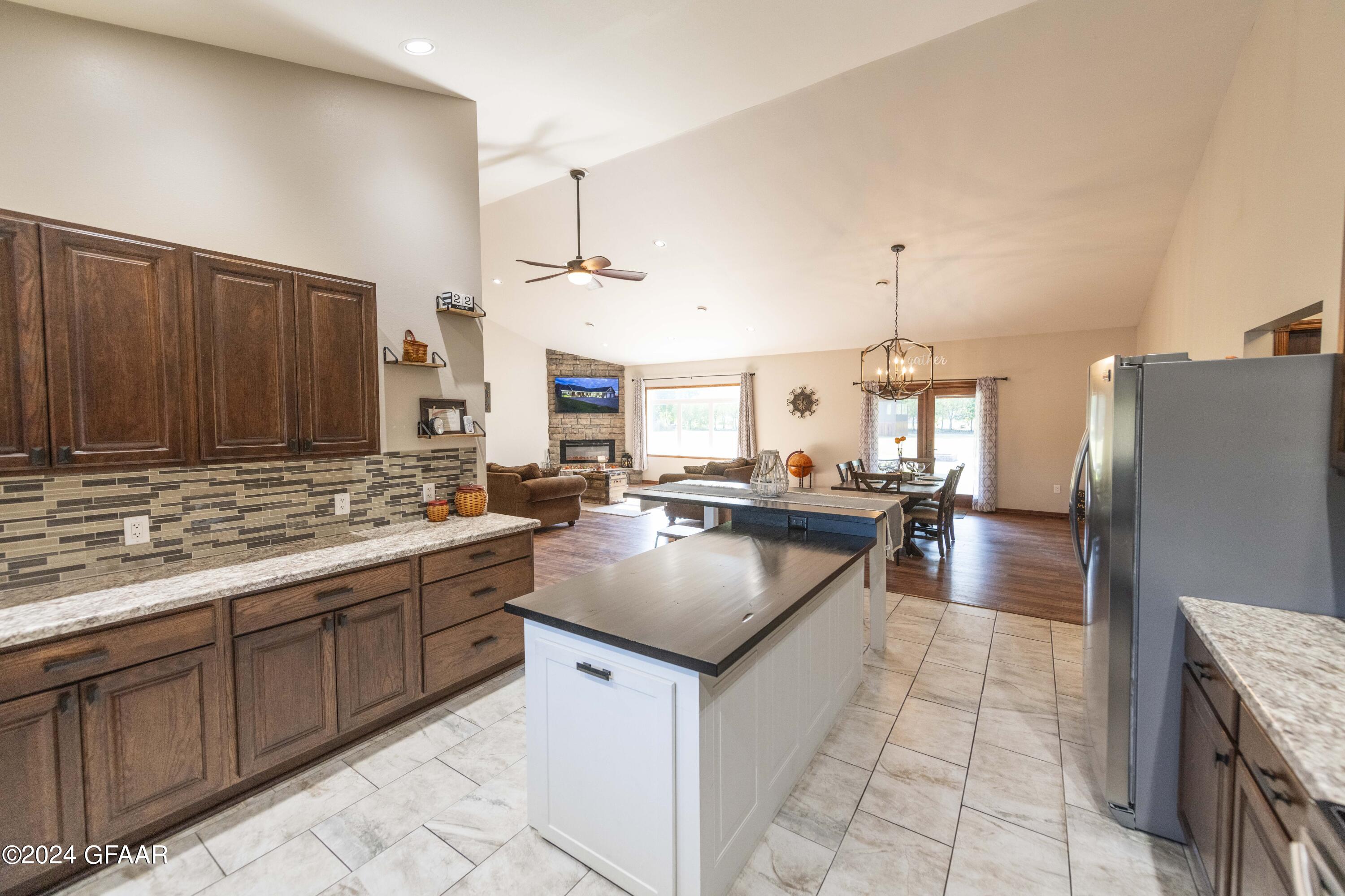 1091 MORNING DOVE Drive NE