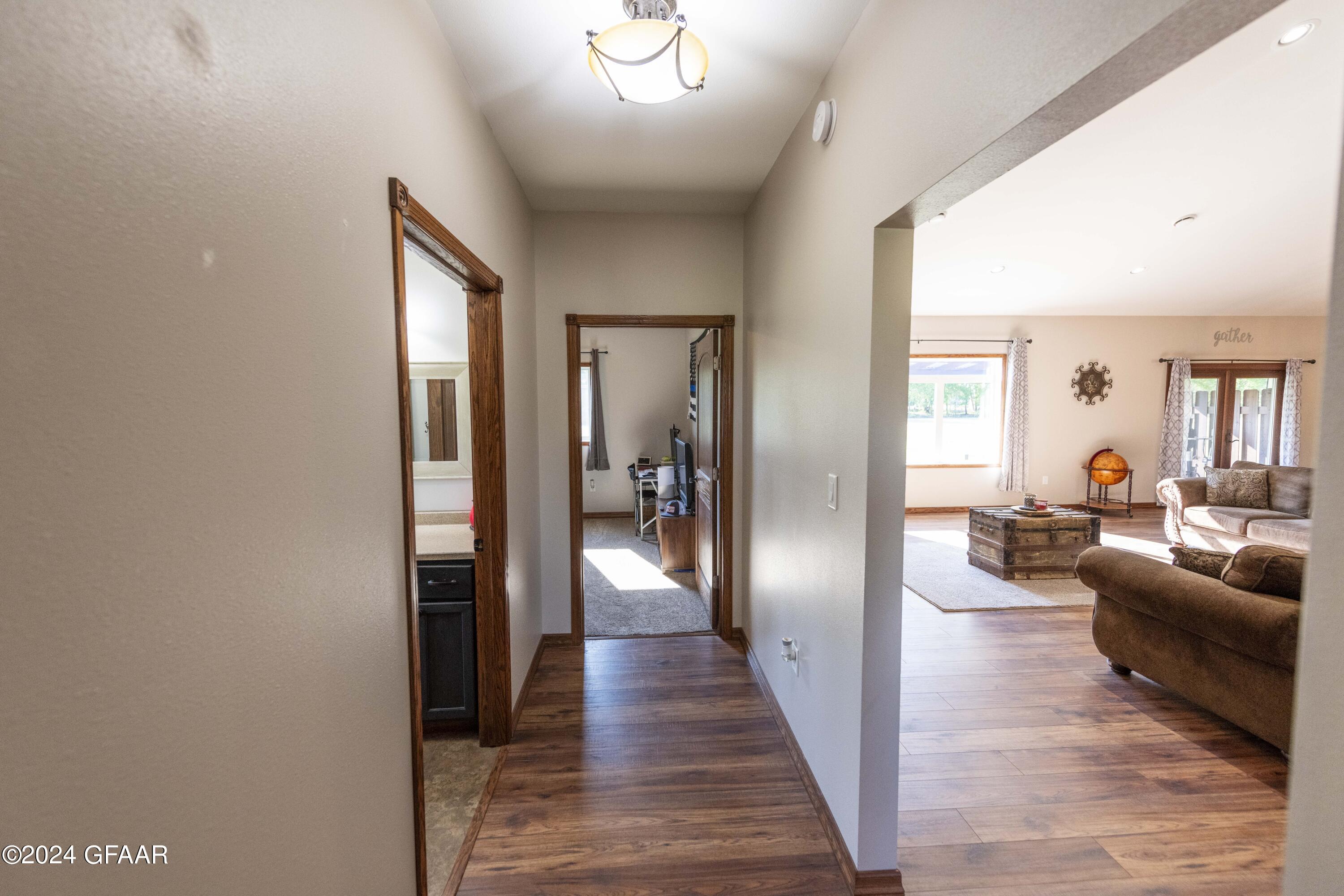 1091 MORNING DOVE Drive NE