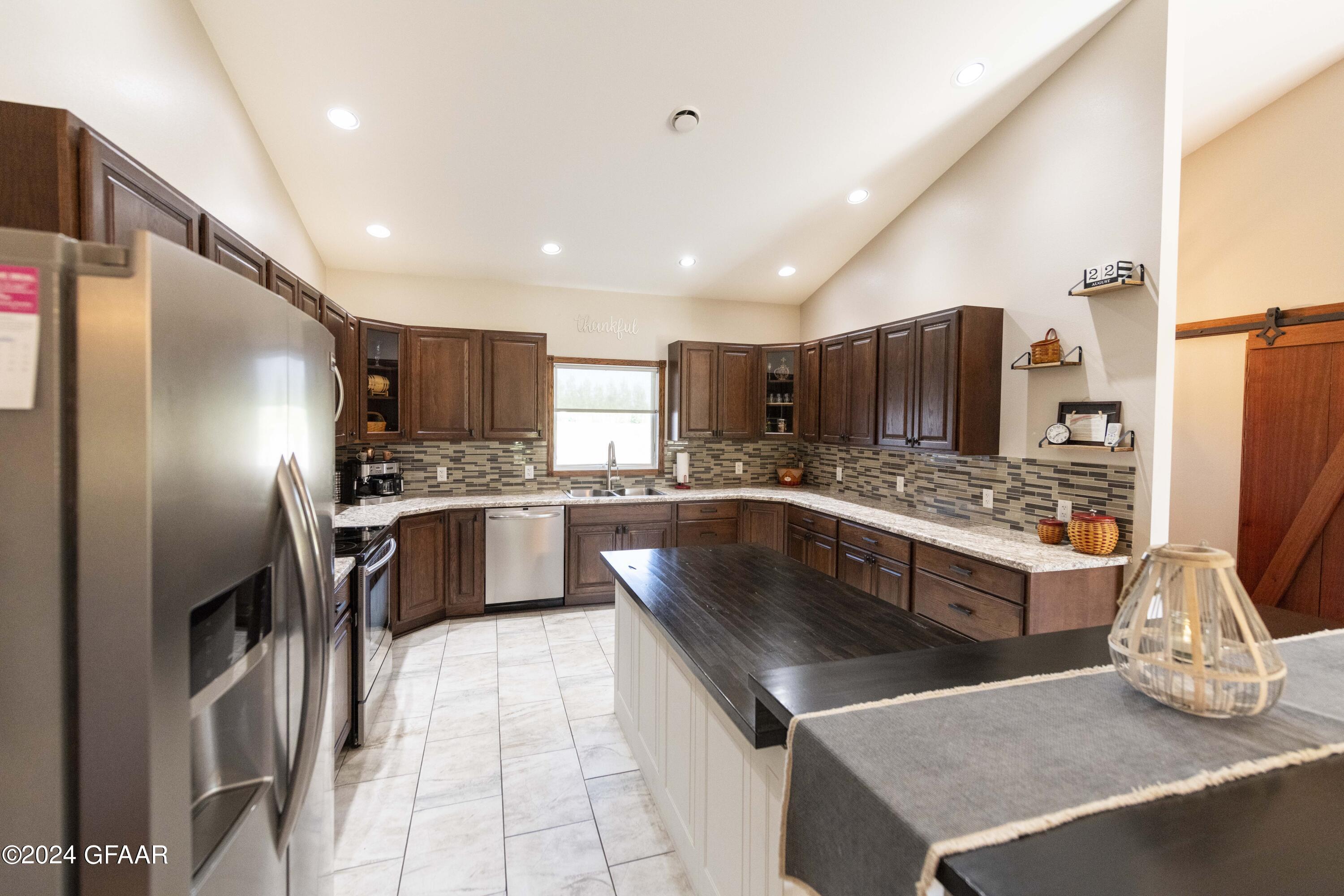 1091 MORNING DOVE Drive NE