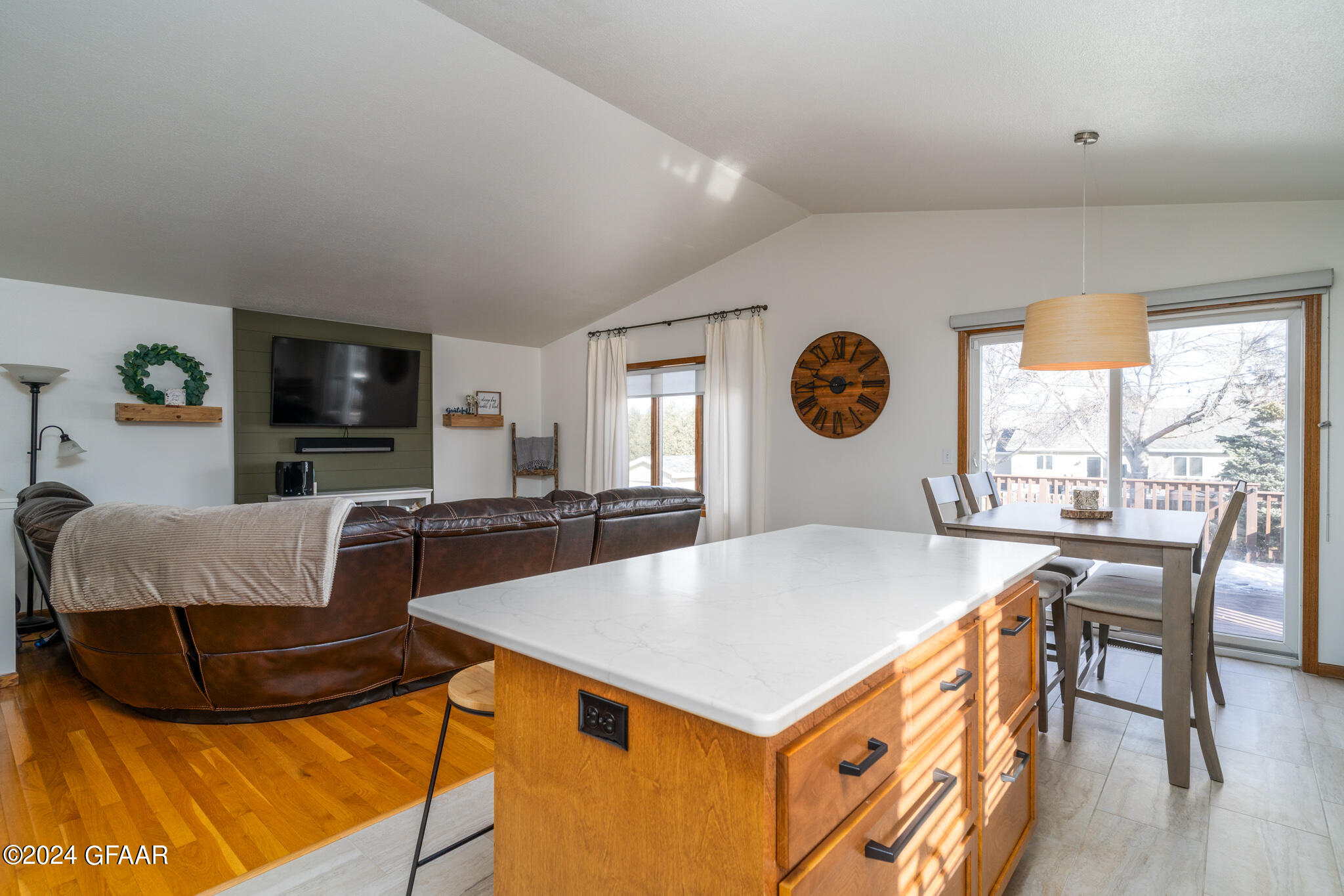 686 MIGHTY ACRES Drive