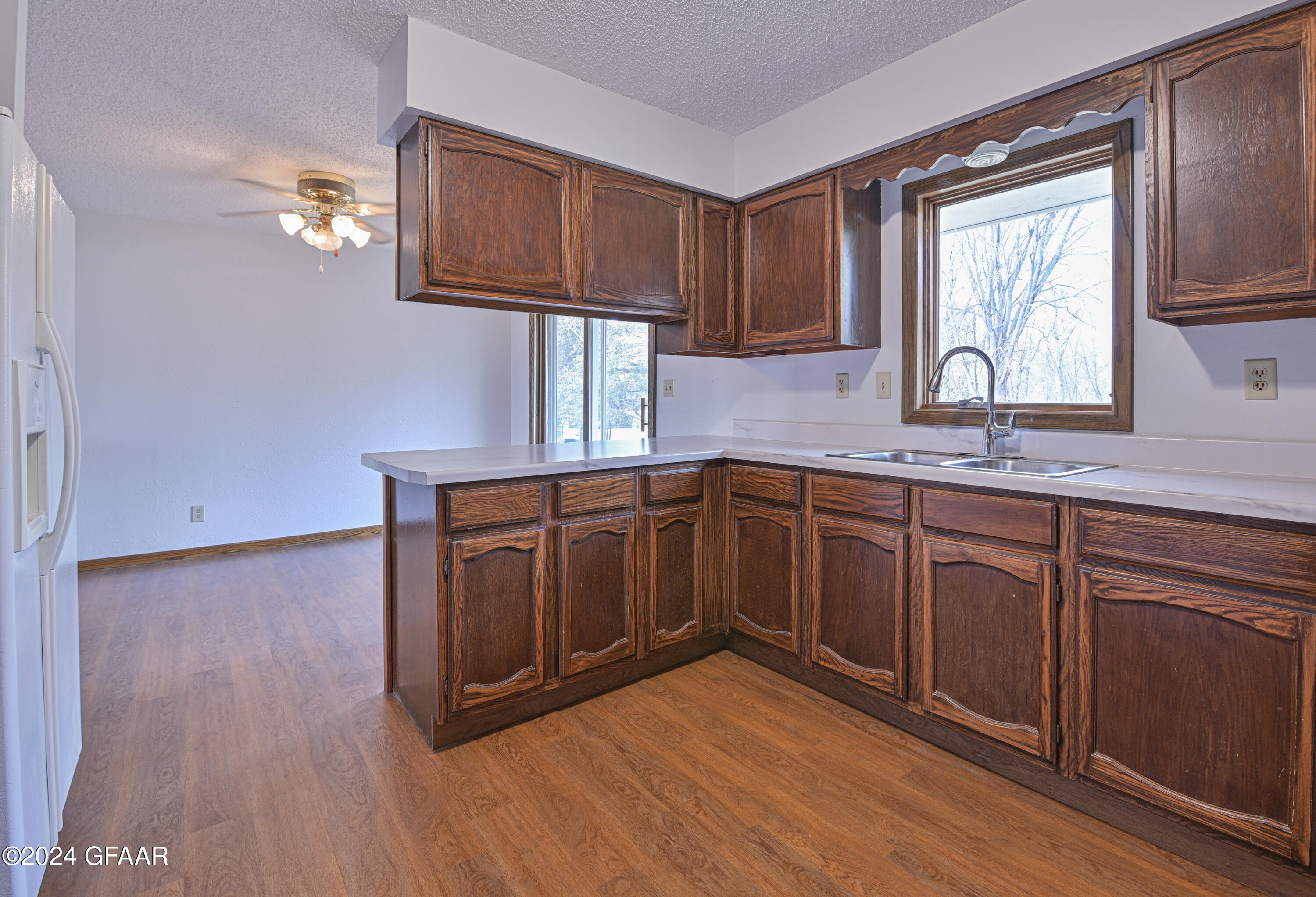 10211 452ND Avenue NW