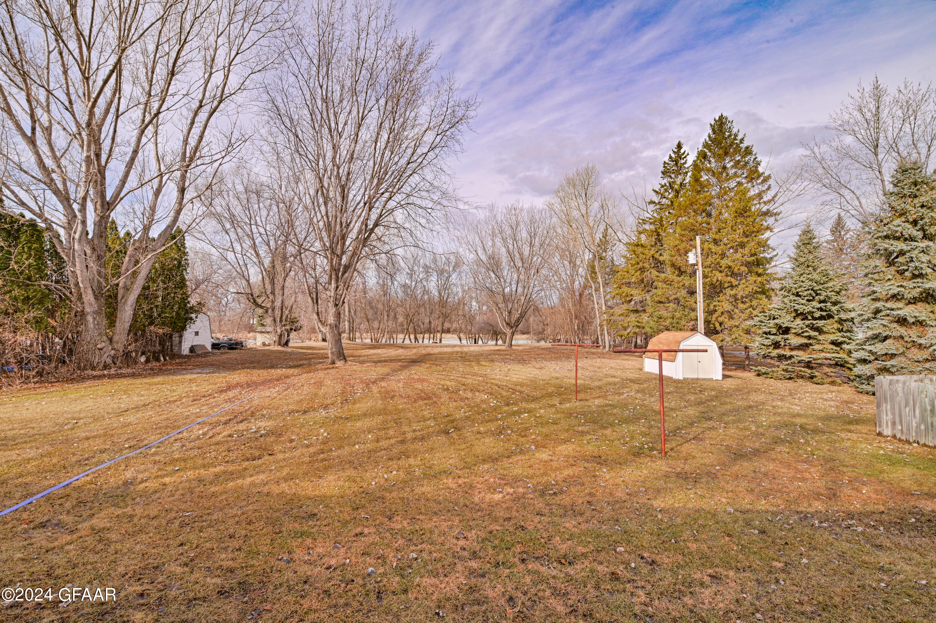 10211 452ND Avenue NW