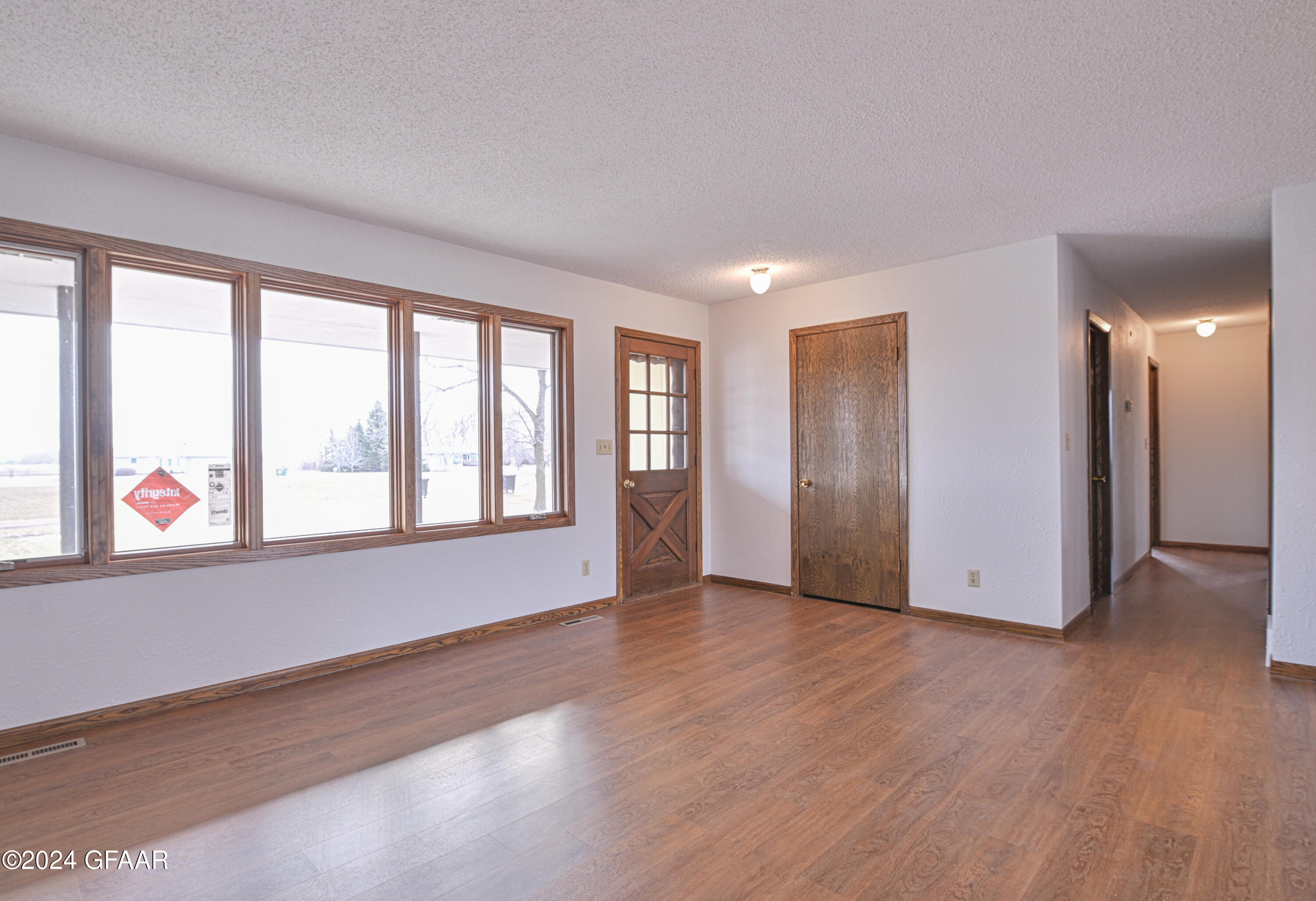 10211 452ND Avenue NW