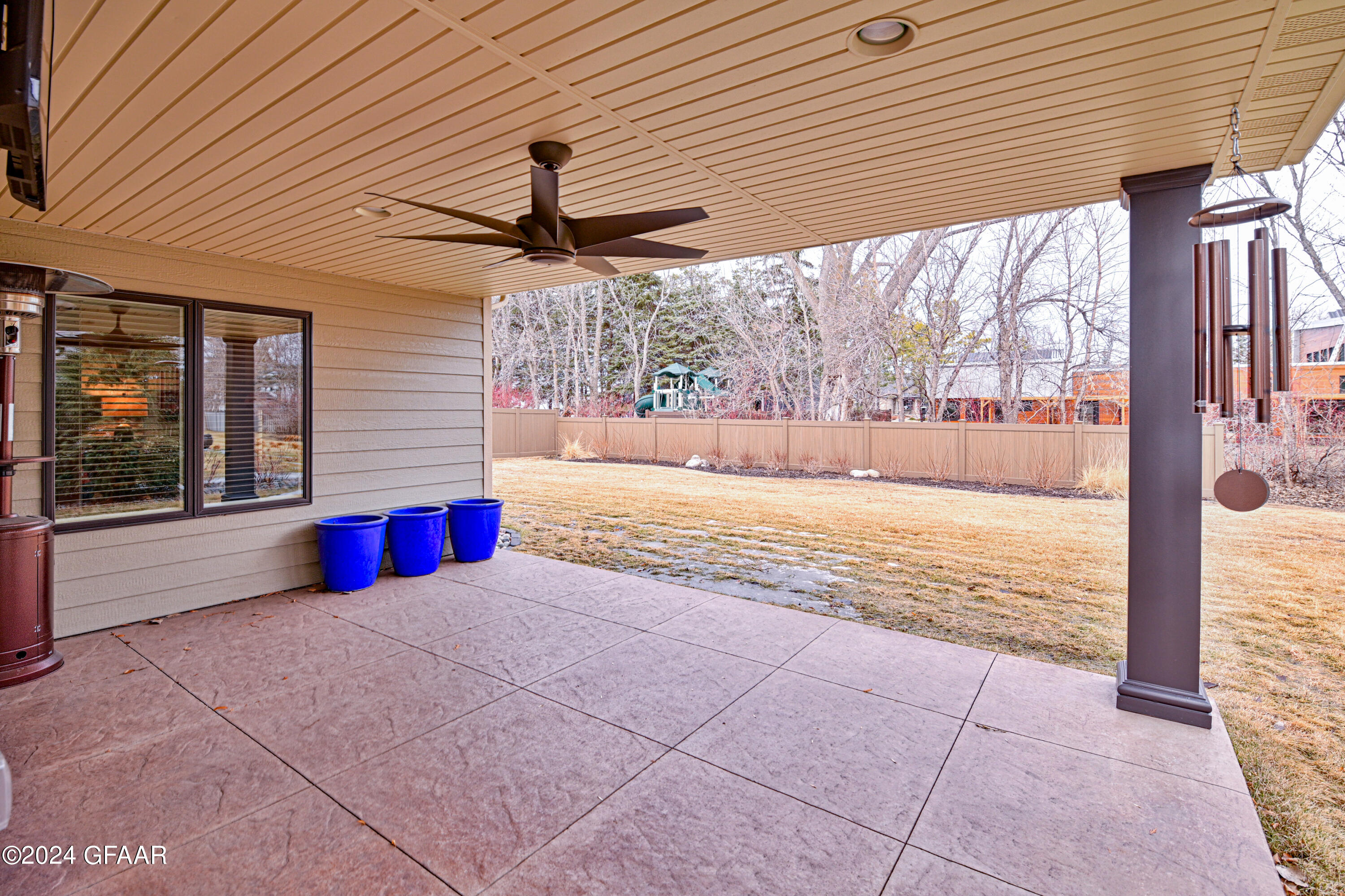 584 AUTUMN WOODS Boulevard